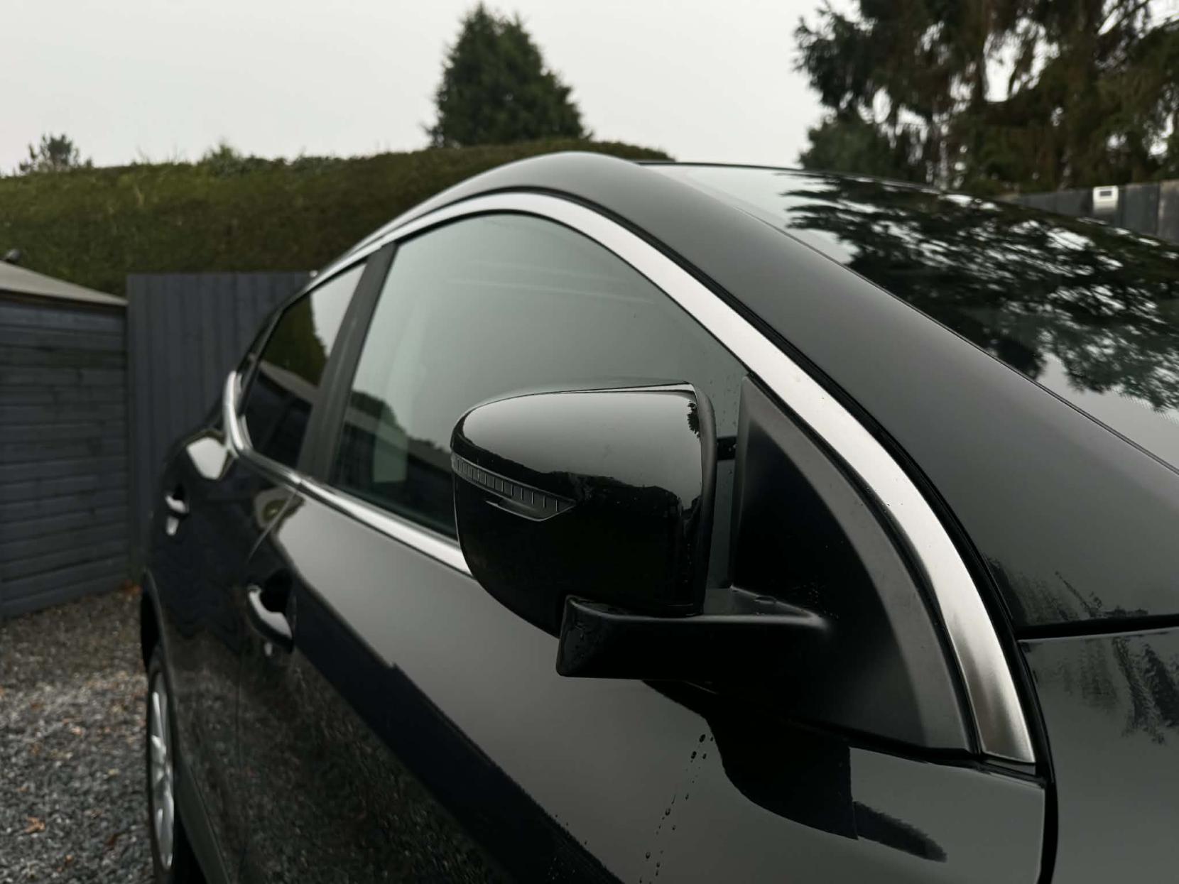 Nissan Qashqai 1.5 dCi Acenta Premium SUV 5dr Diesel Manual 2WD Euro 5 (s/s) (110 ps)