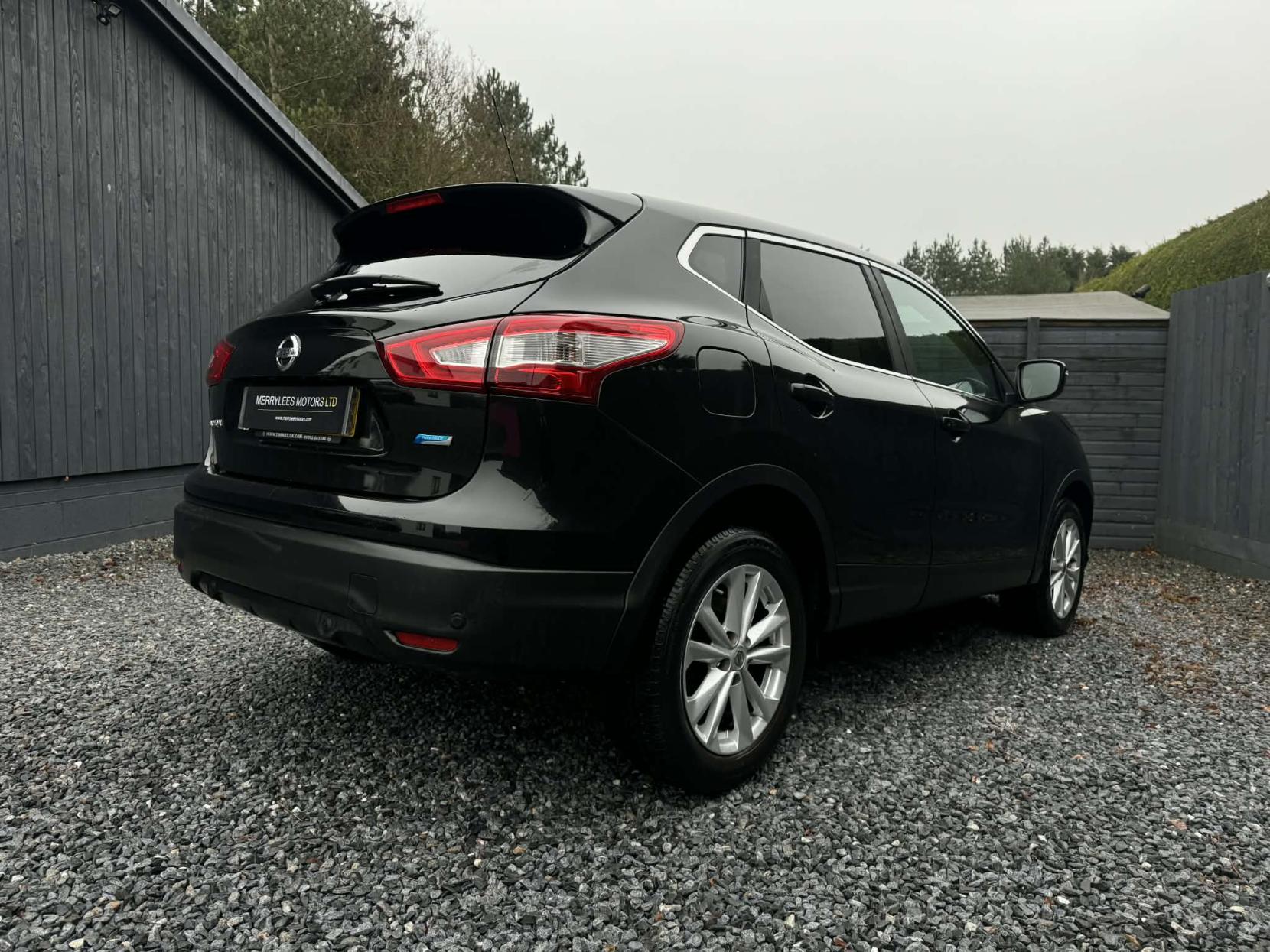 Nissan Qashqai 1.5 dCi Acenta Premium SUV 5dr Diesel Manual 2WD Euro 5 (s/s) (110 ps)