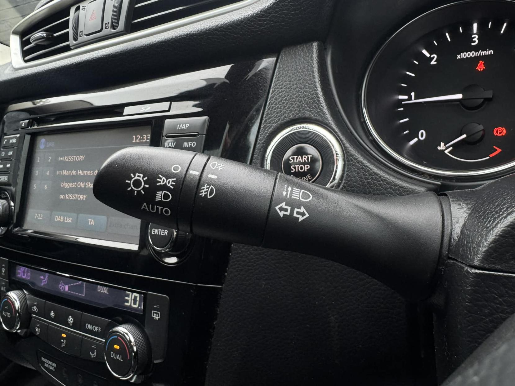 Nissan Qashqai 1.5 dCi Acenta Premium SUV 5dr Diesel Manual 2WD Euro 5 (s/s) (110 ps)