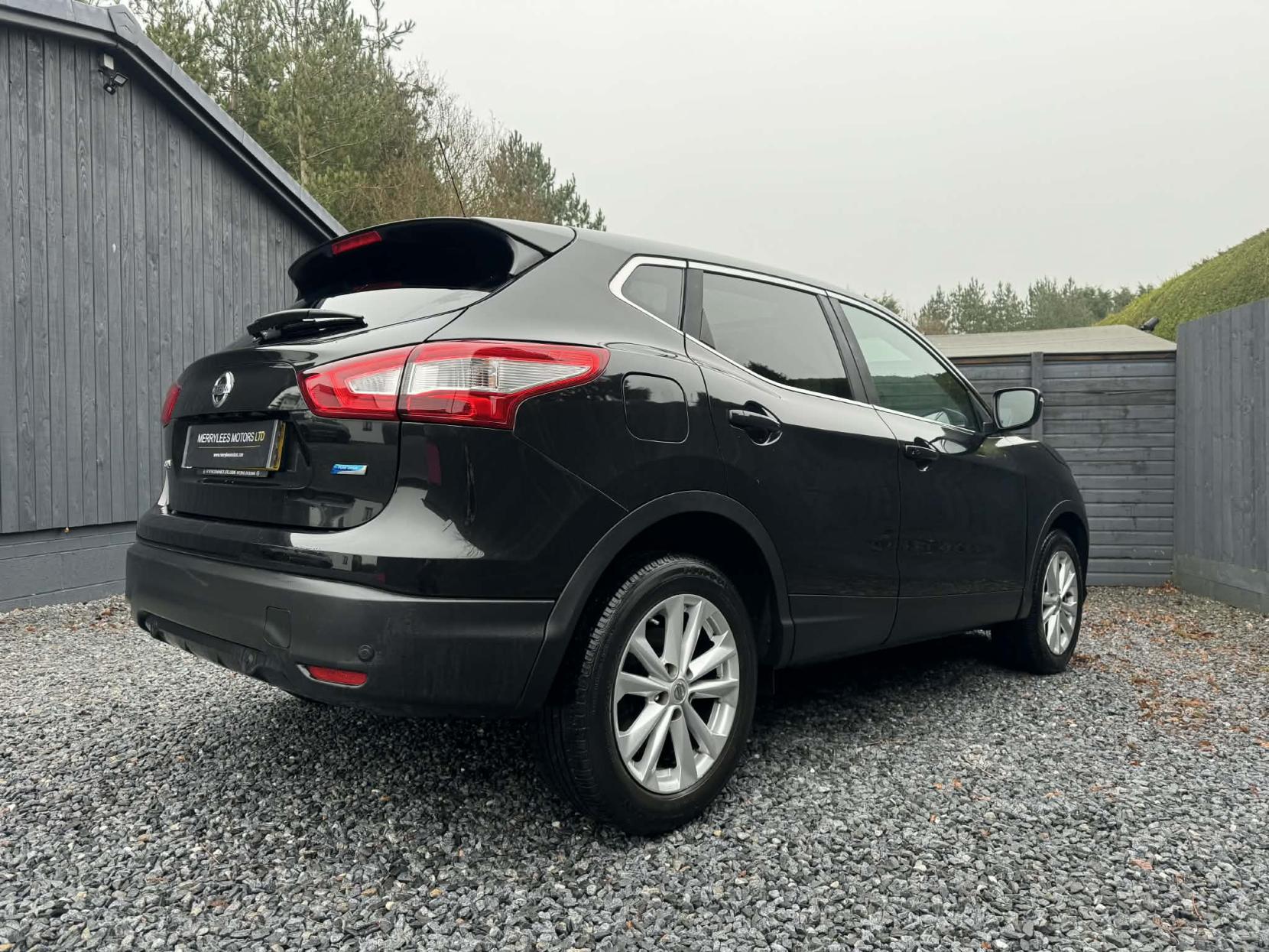 Nissan Qashqai 1.5 dCi Acenta Premium SUV 5dr Diesel Manual 2WD Euro 5 (s/s) (110 ps)