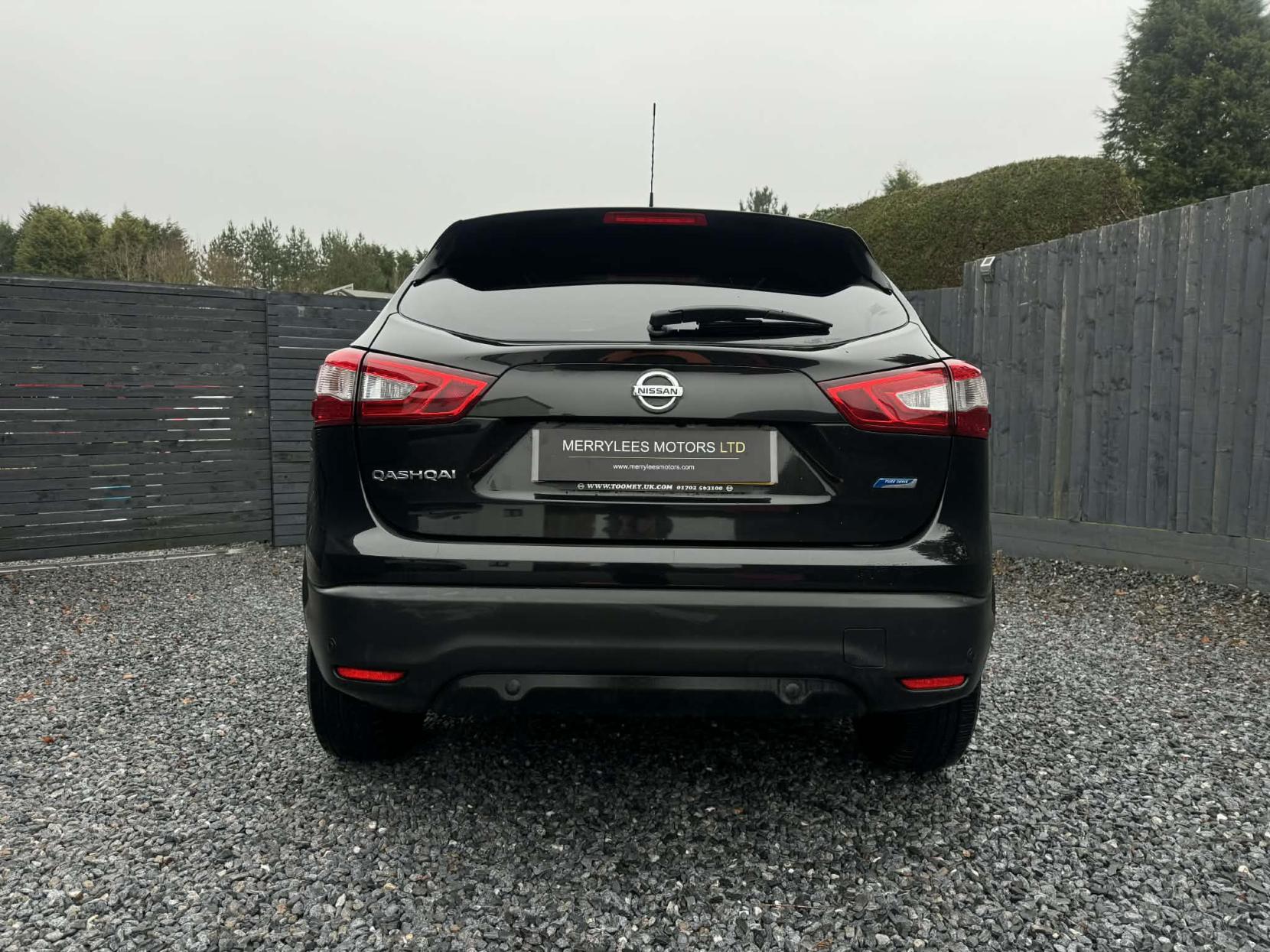 Nissan Qashqai 1.5 dCi Acenta Premium SUV 5dr Diesel Manual 2WD Euro 5 (s/s) (110 ps)