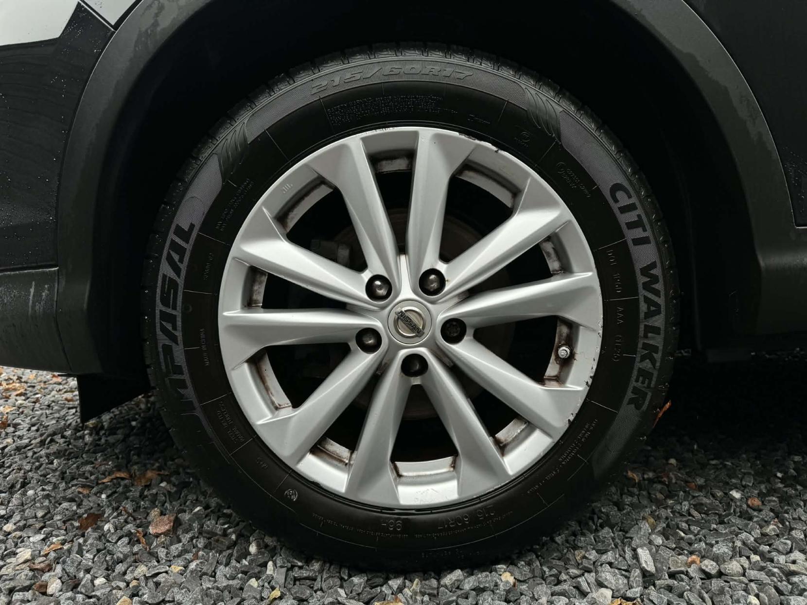 Nissan Qashqai 1.5 dCi Acenta Premium SUV 5dr Diesel Manual 2WD Euro 5 (s/s) (110 ps)