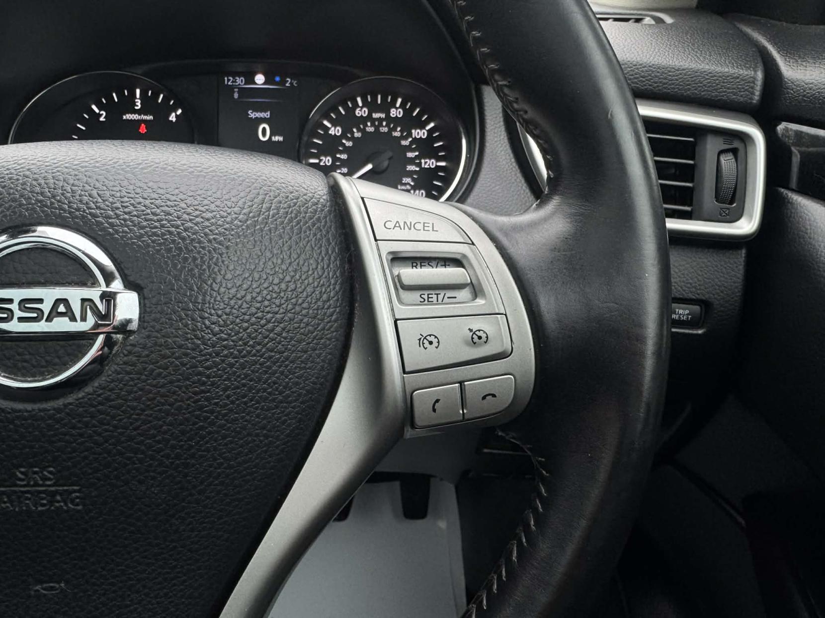 Nissan Qashqai 1.5 dCi Acenta Premium SUV 5dr Diesel Manual 2WD Euro 5 (s/s) (110 ps)