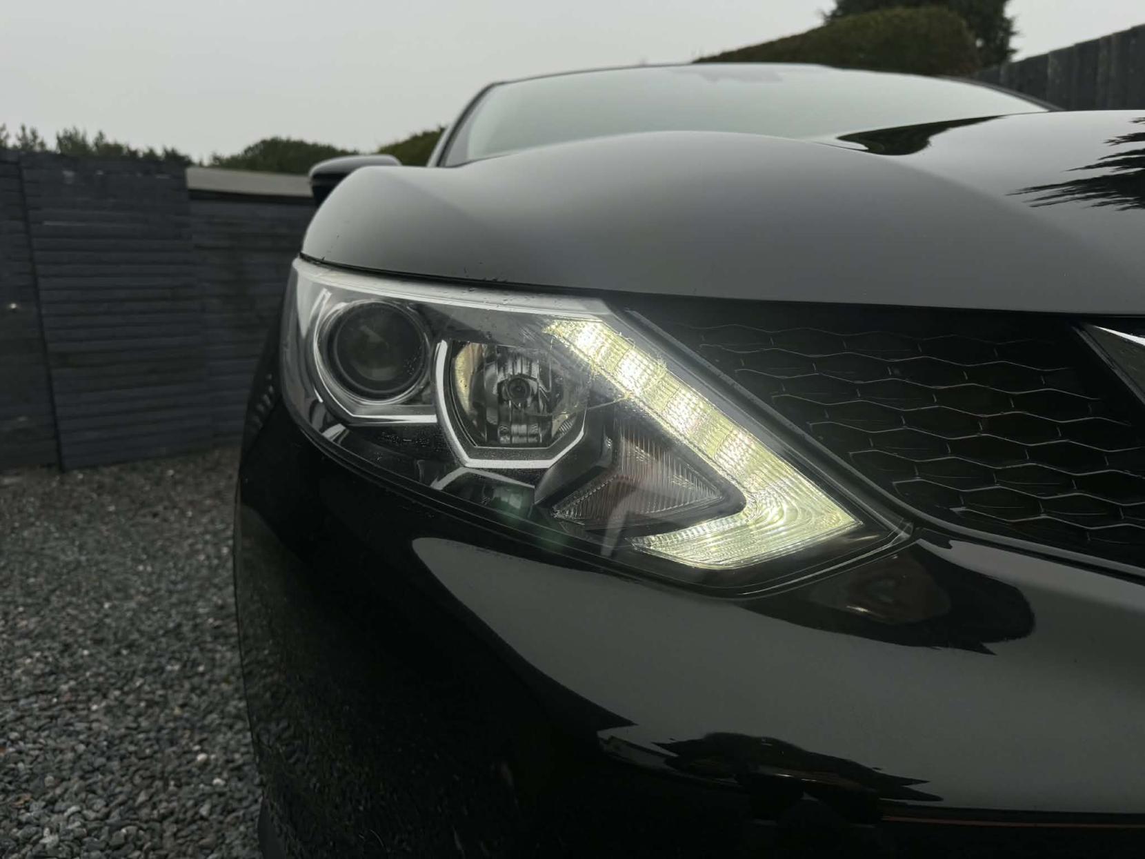 Nissan Qashqai 1.5 dCi Acenta Premium SUV 5dr Diesel Manual 2WD Euro 5 (s/s) (110 ps)