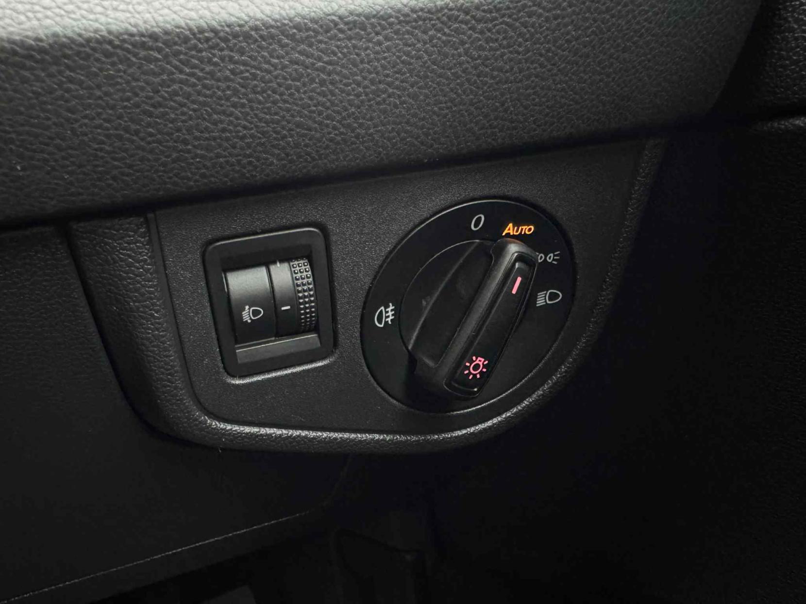 Volkswagen Polo 1.0 SE Hatchback 5dr Petrol Manual Euro 6 (s/s) (65 ps)