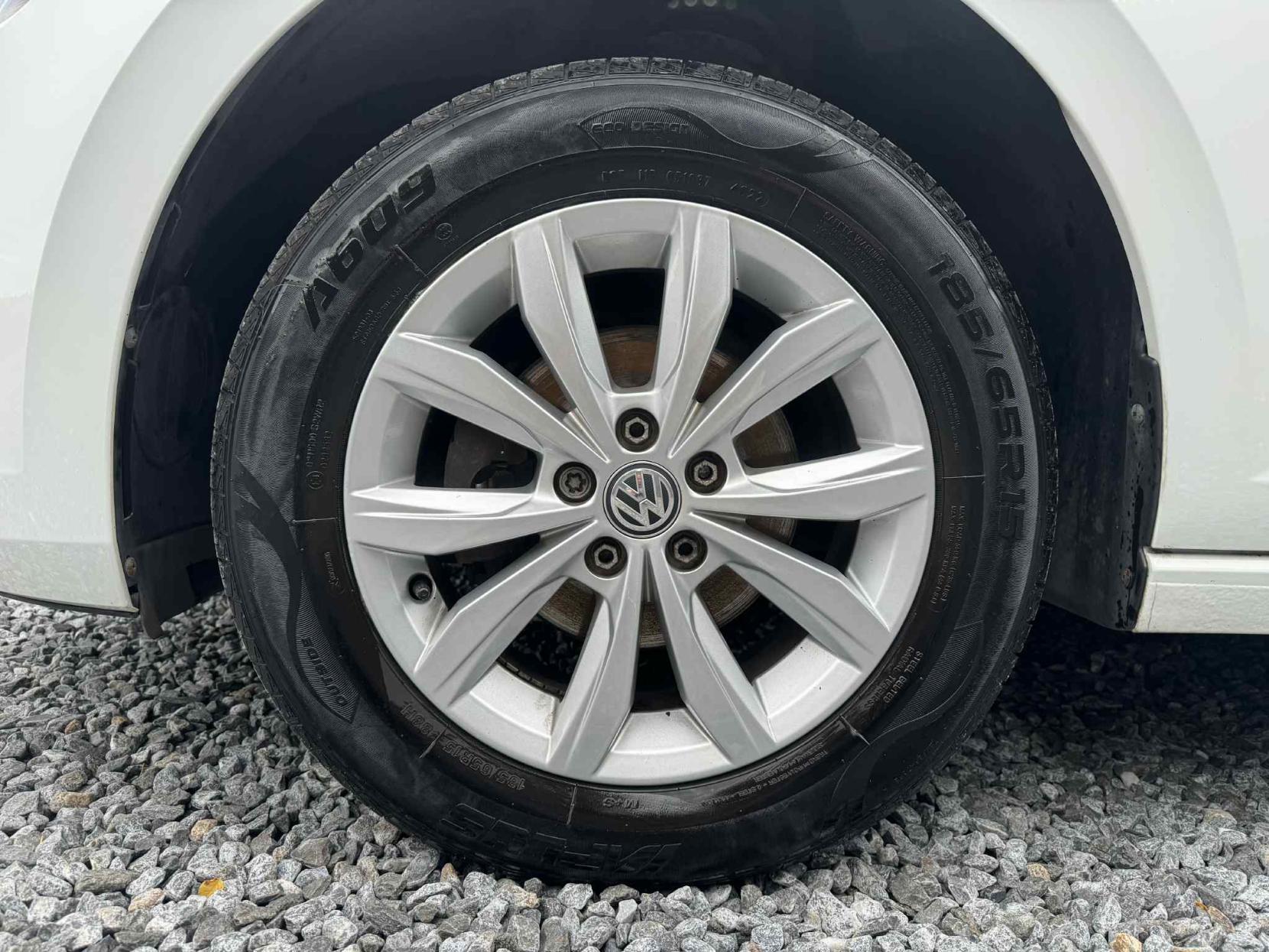 Volkswagen Polo 1.0 SE Hatchback 5dr Petrol Manual Euro 6 (s/s) (65 ps)