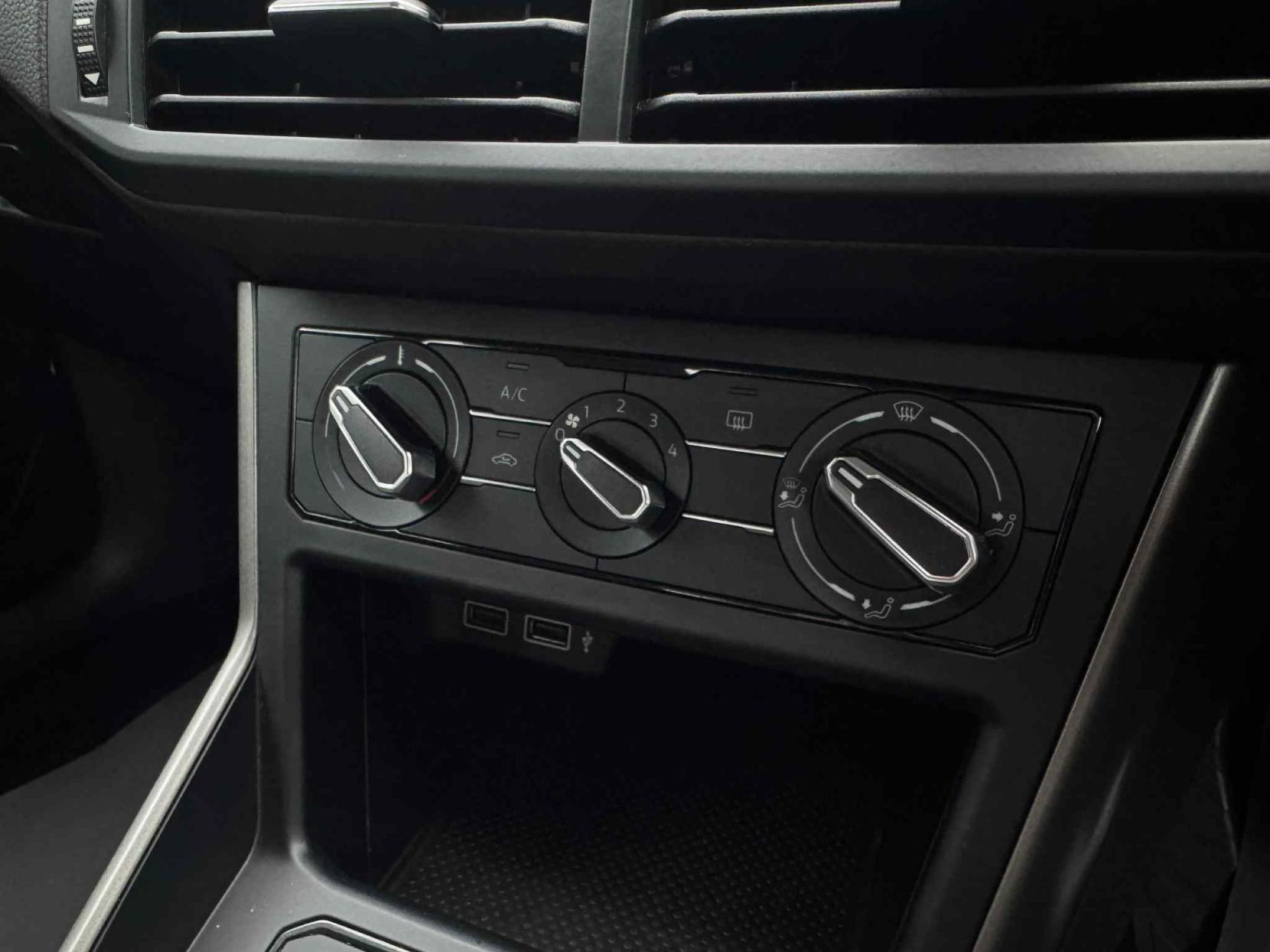 Volkswagen Polo 1.0 SE Hatchback 5dr Petrol Manual Euro 6 (s/s) (65 ps)