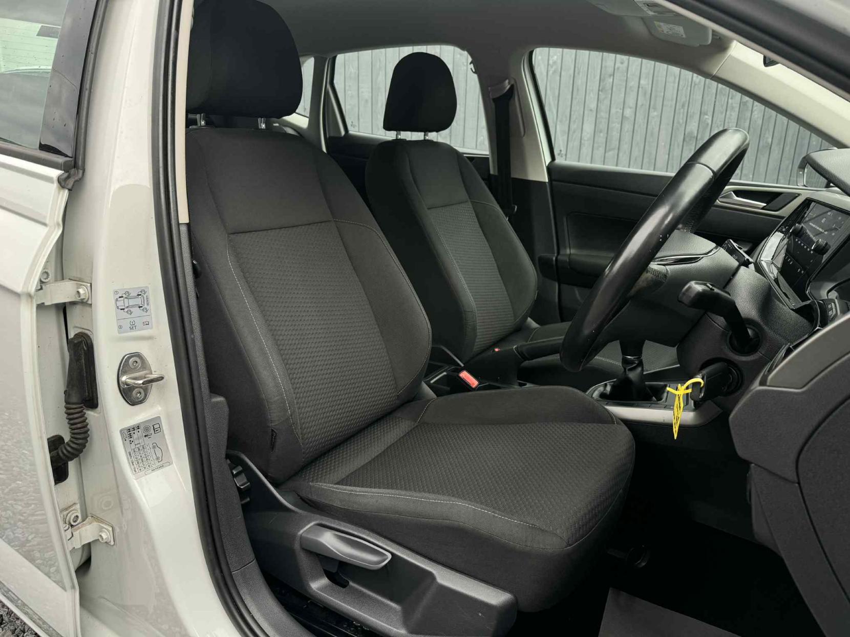 Volkswagen Polo 1.0 SE Hatchback 5dr Petrol Manual Euro 6 (s/s) (65 ps)