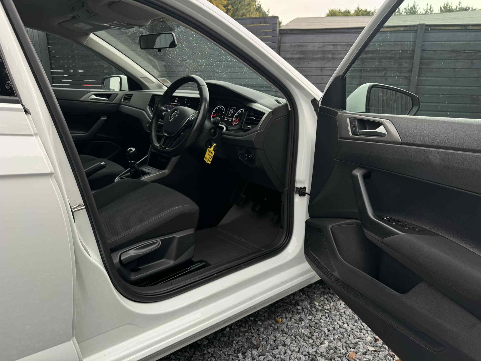 Volkswagen Polo 1.0 SE Hatchback 5dr Petrol Manual Euro 6 (s/s) (65 ps)