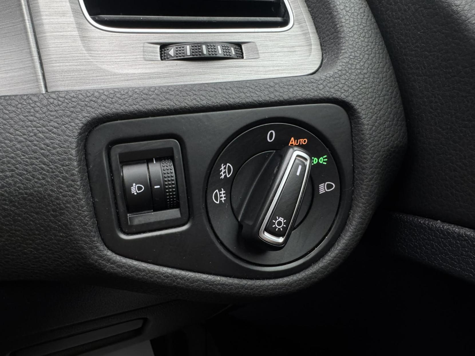 Volkswagen Golf 1.6 TDI BlueMotion Tech Match Hatchback 5dr Diesel Manual Euro 6 (s/s) (110 ps)