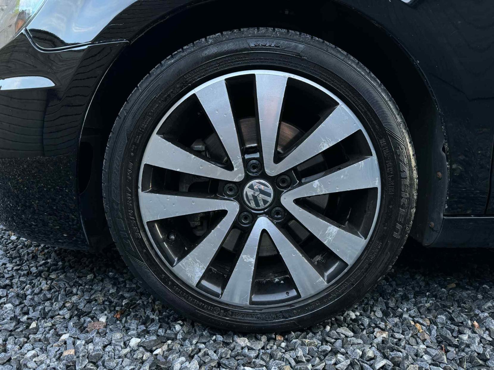 Volkswagen Golf 2.0 TDI GTD (Leather) Hatchback 5dr Diesel Manual Euro 5 (170 ps)