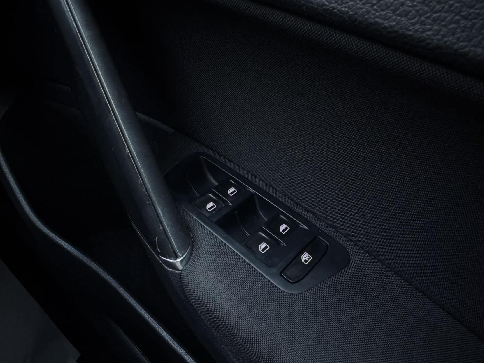 Volkswagen Golf 2.0 TDI BlueMotion Tech Match Hatchback 5dr Diesel Manual Euro 5 (s/s) (150 ps)