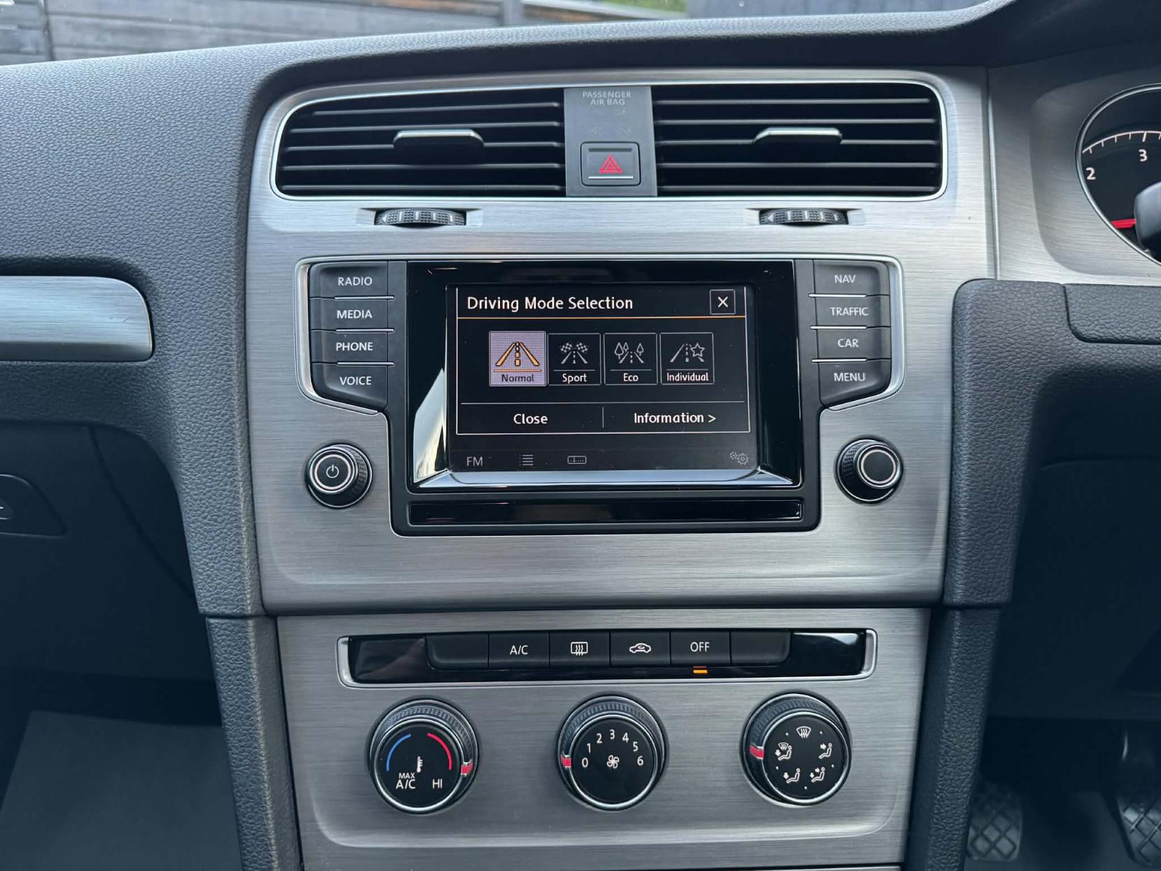 Volkswagen Golf 2.0 TDI BlueMotion Tech Match Hatchback 5dr Diesel Manual Euro 5 (s/s) (150 ps)