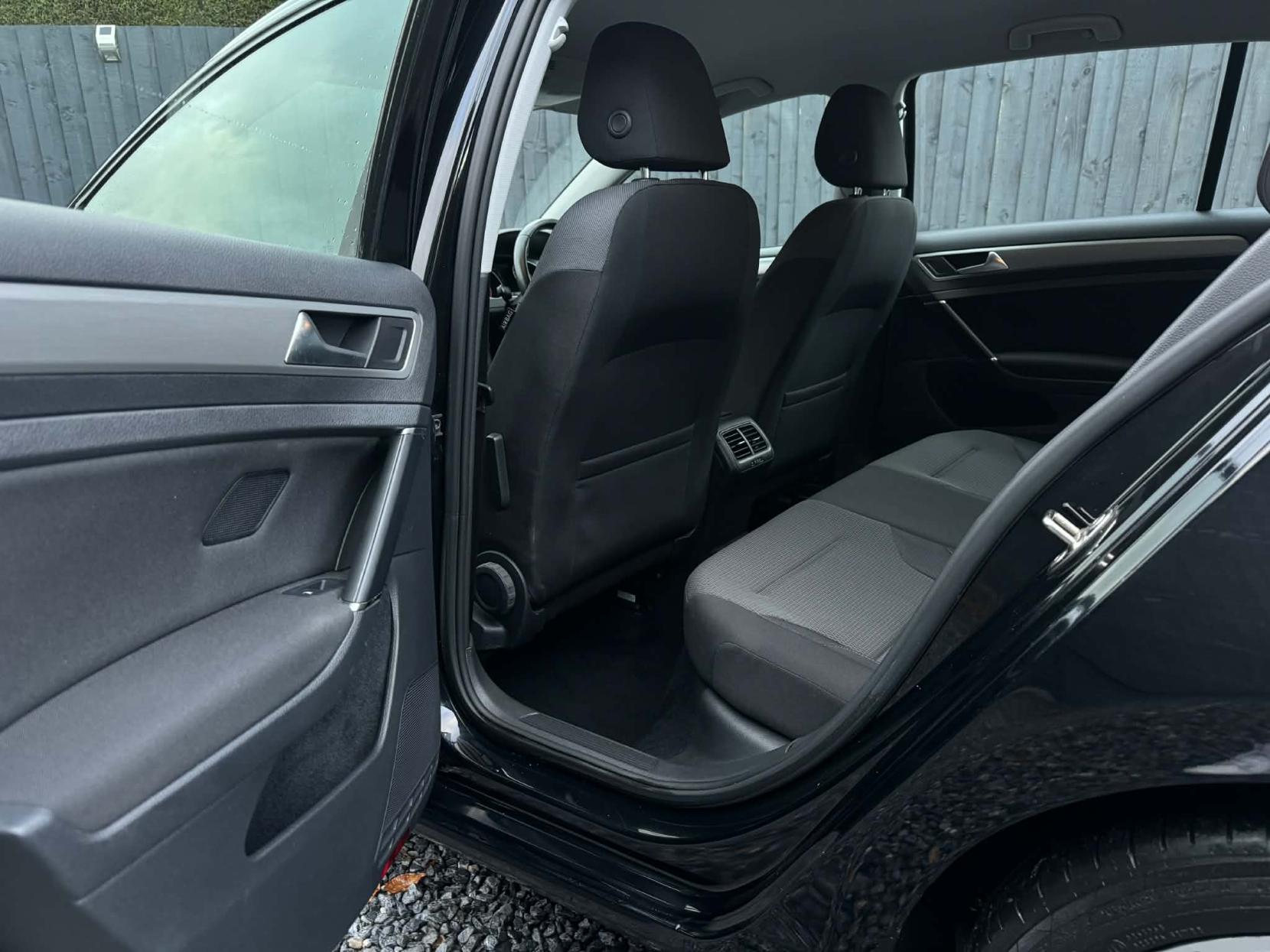 Volkswagen Golf 2.0 TDI BlueMotion Tech Match Hatchback 5dr Diesel Manual Euro 5 (s/s) (150 ps)