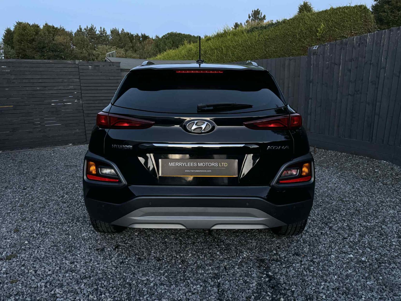 Hyundai KONA 1.0 T-GDi Blue Drive Premium SUV 5dr Petrol Manual Euro 6 (s/s) (120 ps)