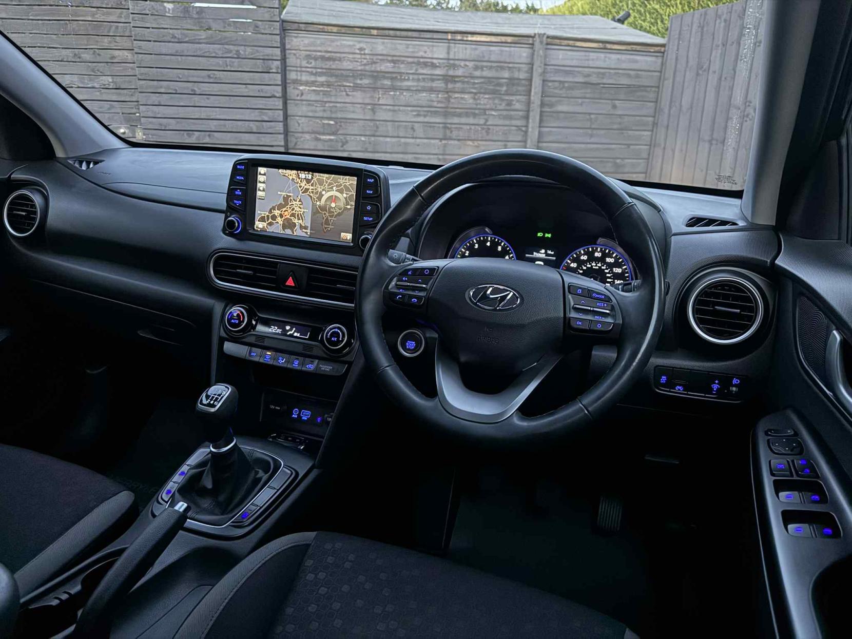 Hyundai KONA 1.0 T-GDi Blue Drive Premium SUV 5dr Petrol Manual Euro 6 (s/s) (120 ps)