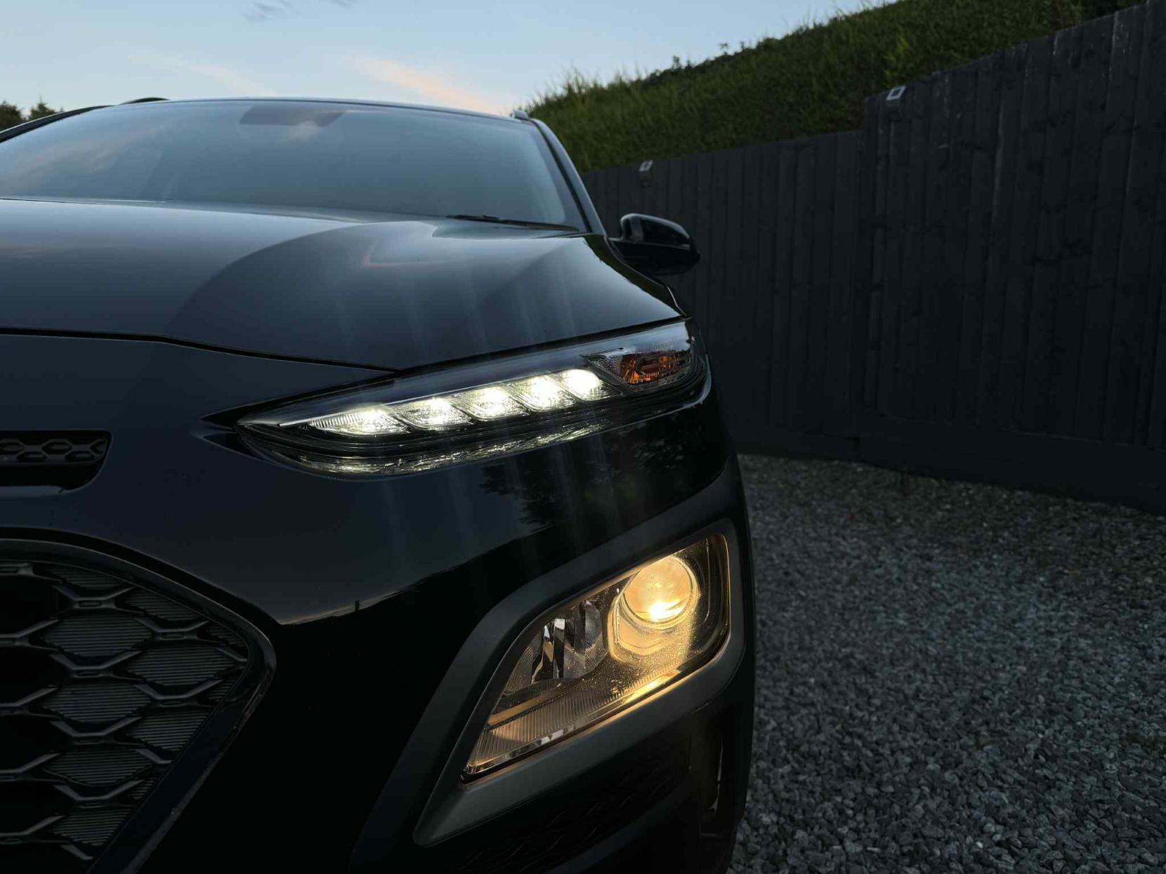 Hyundai KONA 1.0 T-GDi Blue Drive Premium SUV 5dr Petrol Manual Euro 6 (s/s) (120 ps)