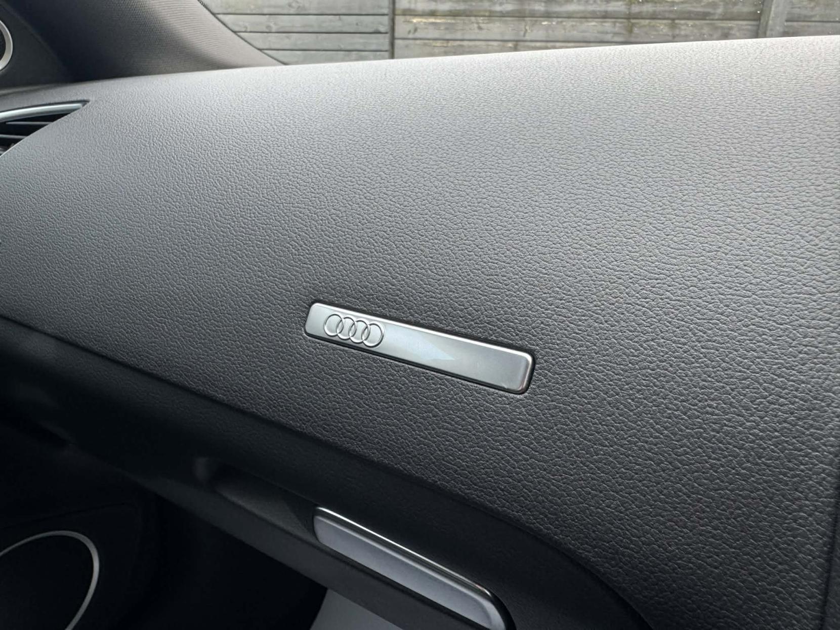 Audi A5 2.0 TDI Black Edition Sportback 5dr Diesel Manual Euro 5 (s/s) (177 ps)