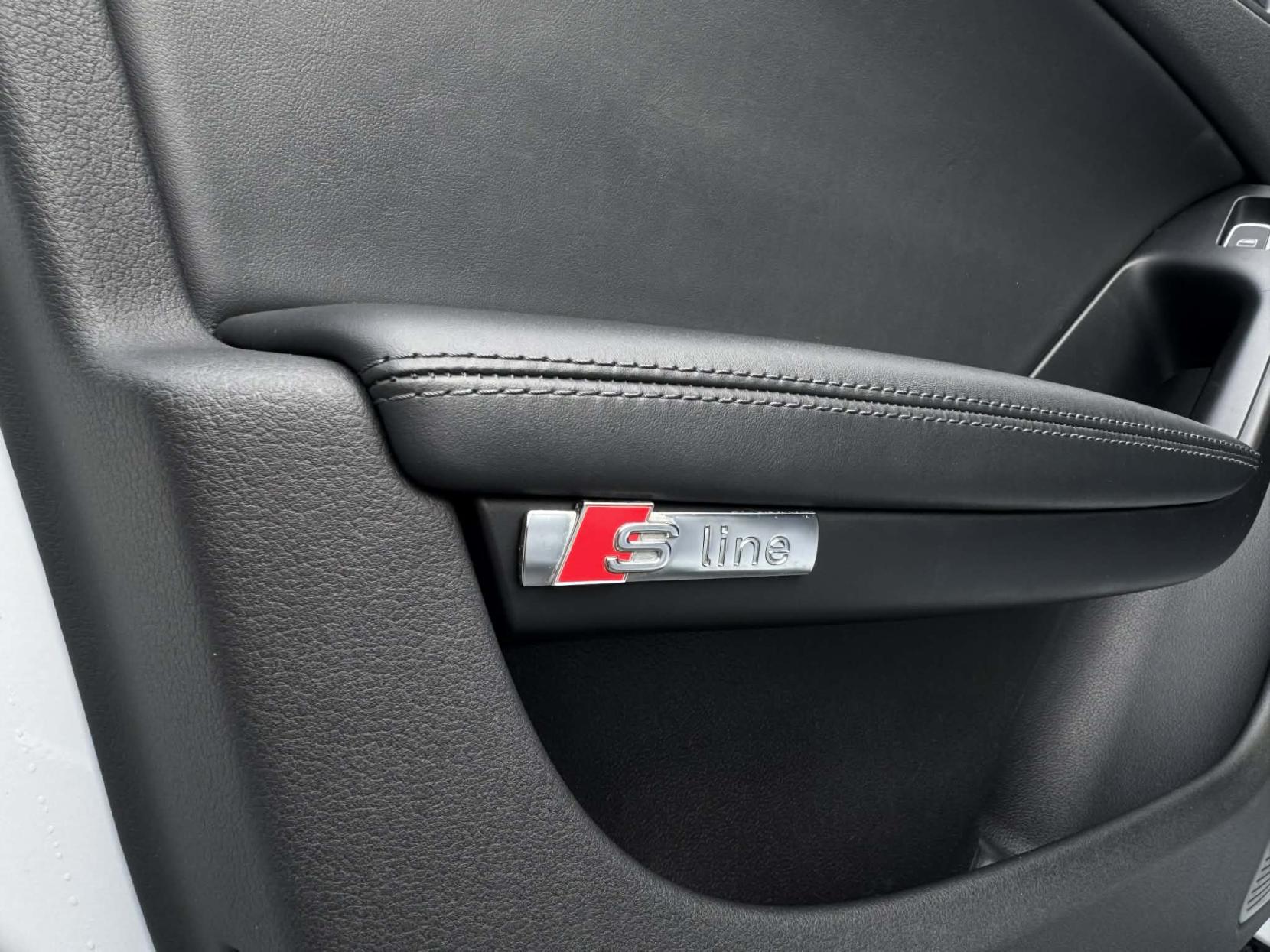 Audi A5 2.0 TDI Black Edition Sportback 5dr Diesel Manual Euro 5 (s/s) (177 ps)