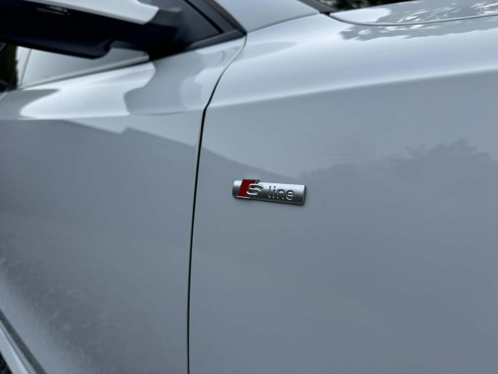 Audi A5 2.0 TDI Black Edition Sportback 5dr Diesel Manual Euro 5 (s/s) (177 ps)