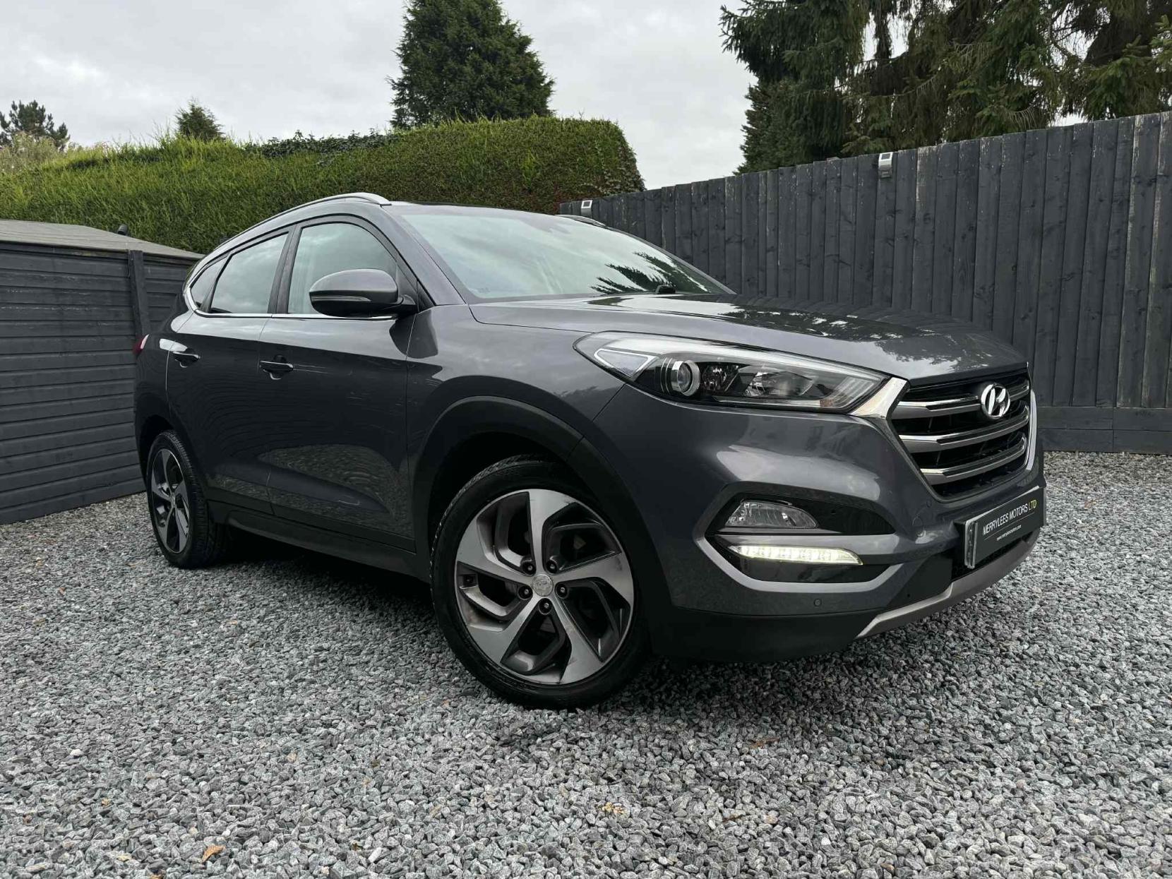 Hyundai TUCSON 2.0 CRDi Premium SUV 5dr Diesel Auto 4WD Euro 6 (136 ps)