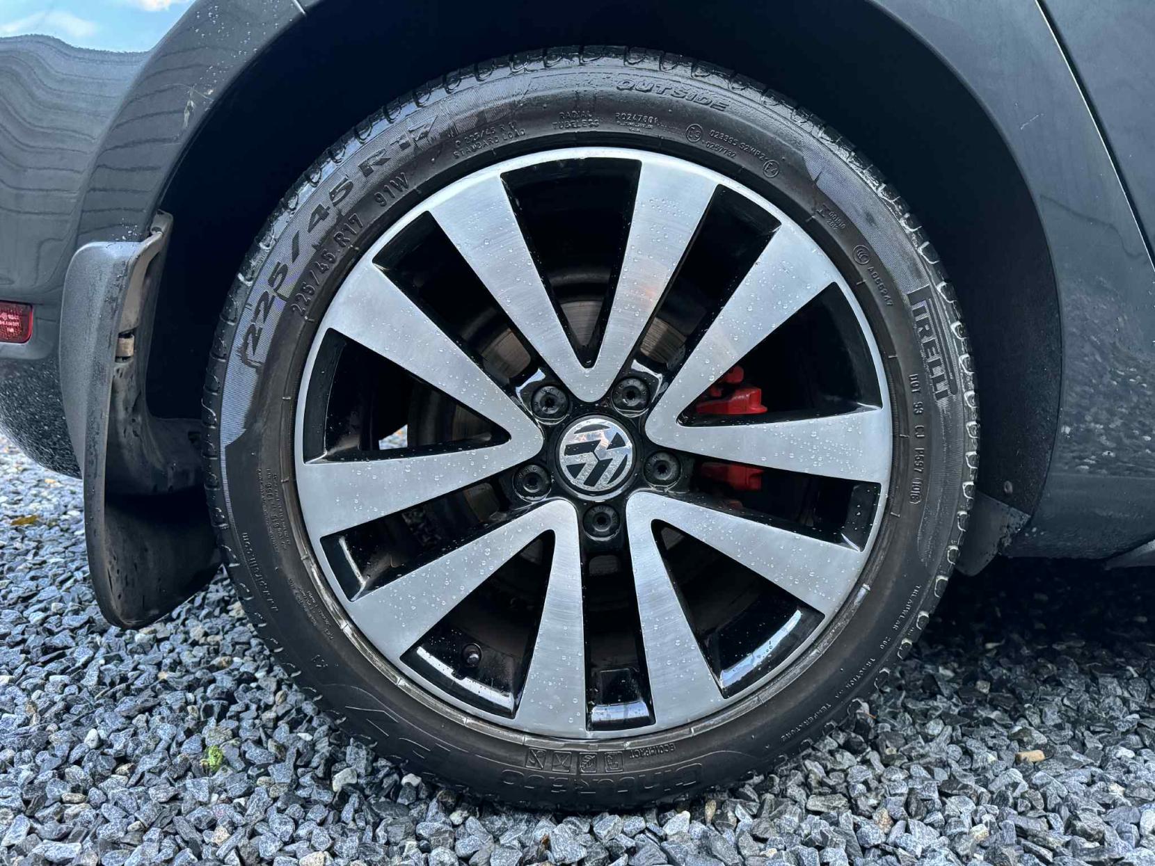 Volkswagen Golf 2.0 TDI GTD Hatchback 5dr Diesel DSG Euro 5 (170 ps)