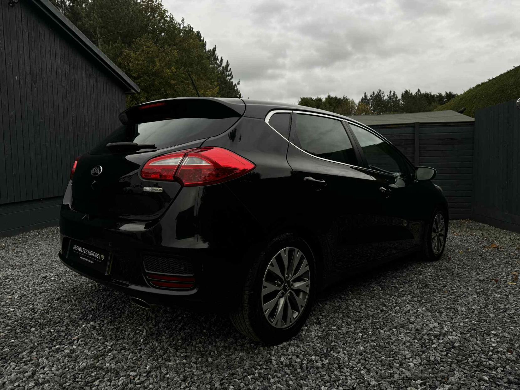 Kia Ceed 1.6 CRDi 3 Hatchback 5dr Diesel Manual Euro 6 (s/s) (134 bhp)