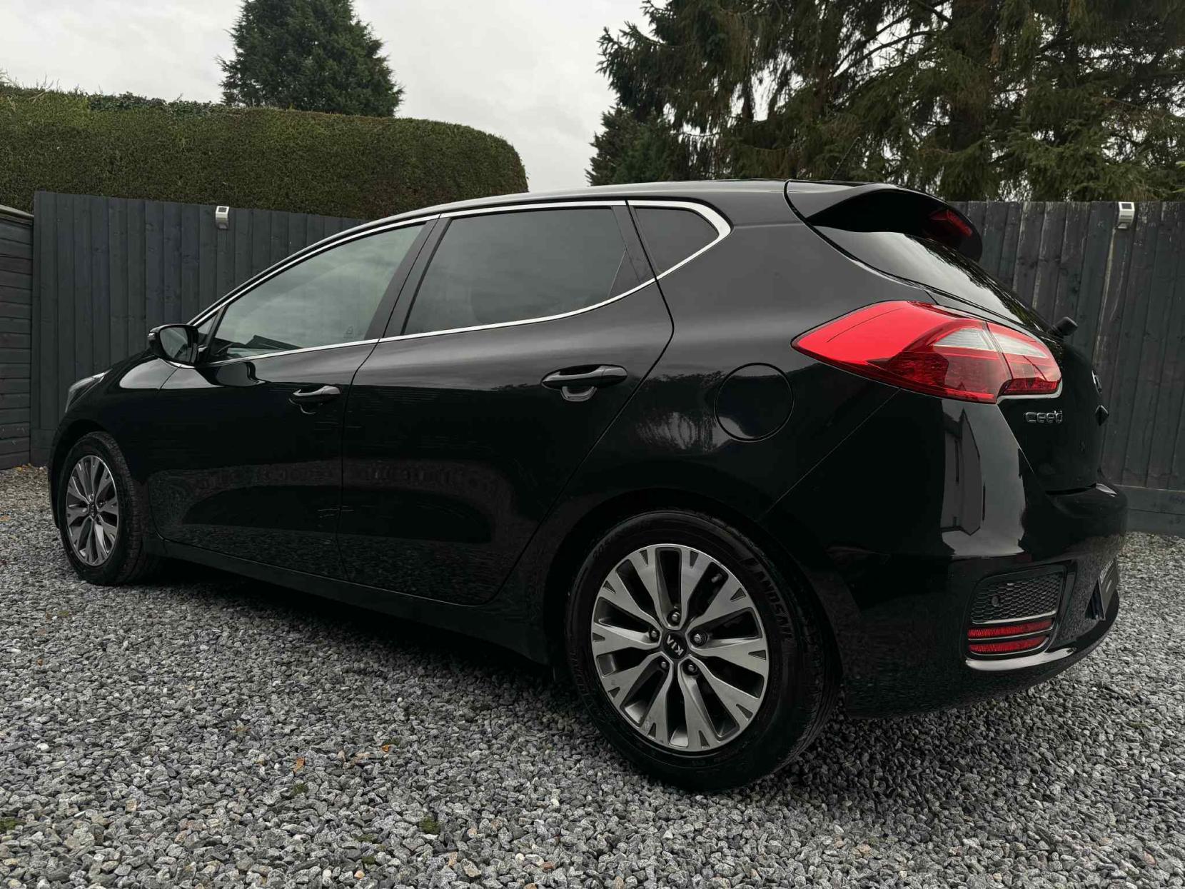 Kia Ceed 1.6 CRDi 3 Hatchback 5dr Diesel Manual Euro 6 (s/s) (134 bhp)