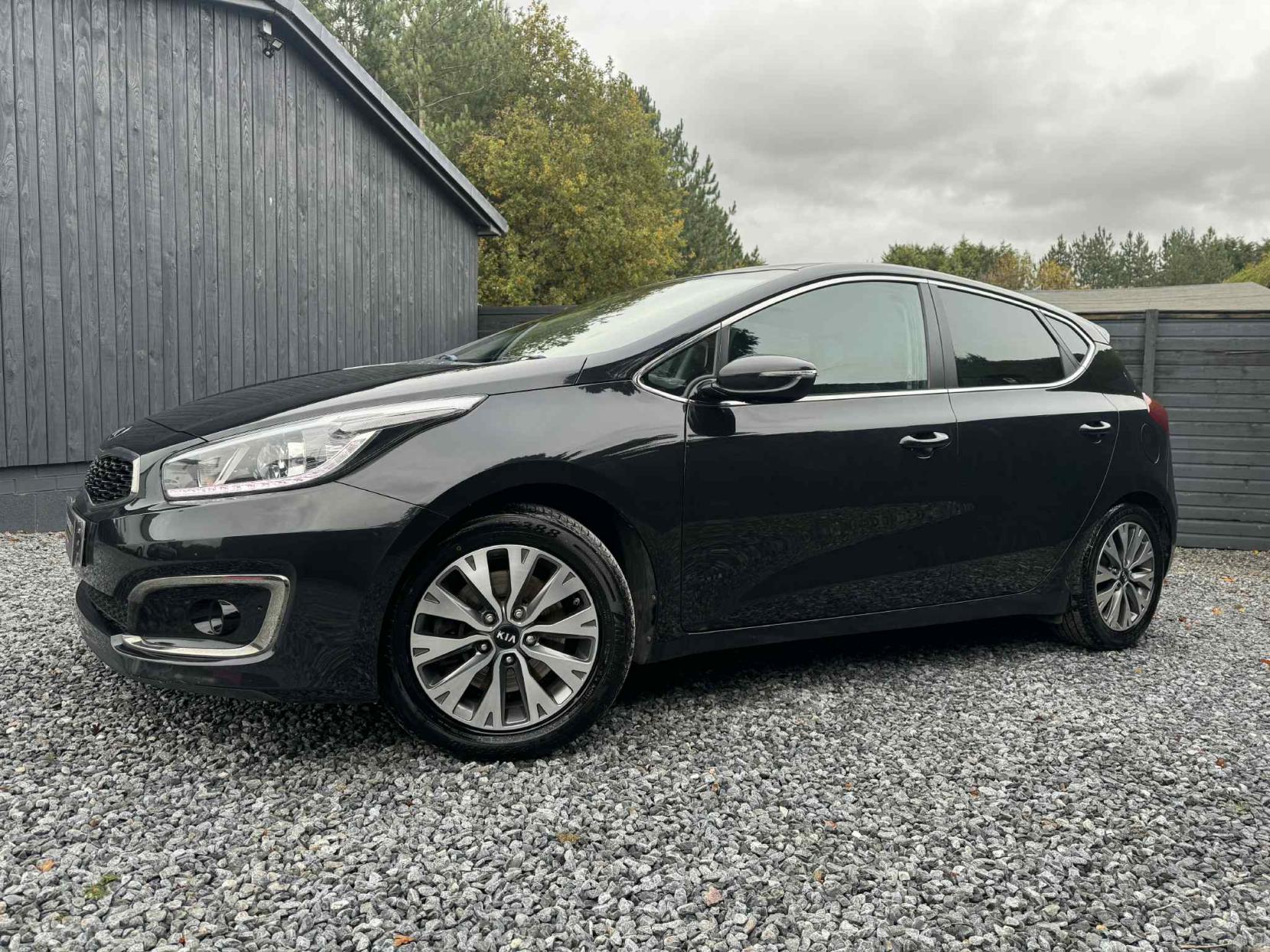 Kia Ceed 1.6 CRDi 3 Hatchback 5dr Diesel Manual Euro 6 (s/s) (134 bhp)