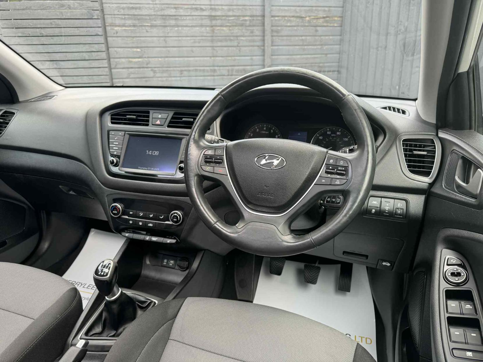 Hyundai i20 1.0 T-GDi Premium SE Nav Hatchback 5dr Petrol Manual Euro 6 (120 ps)