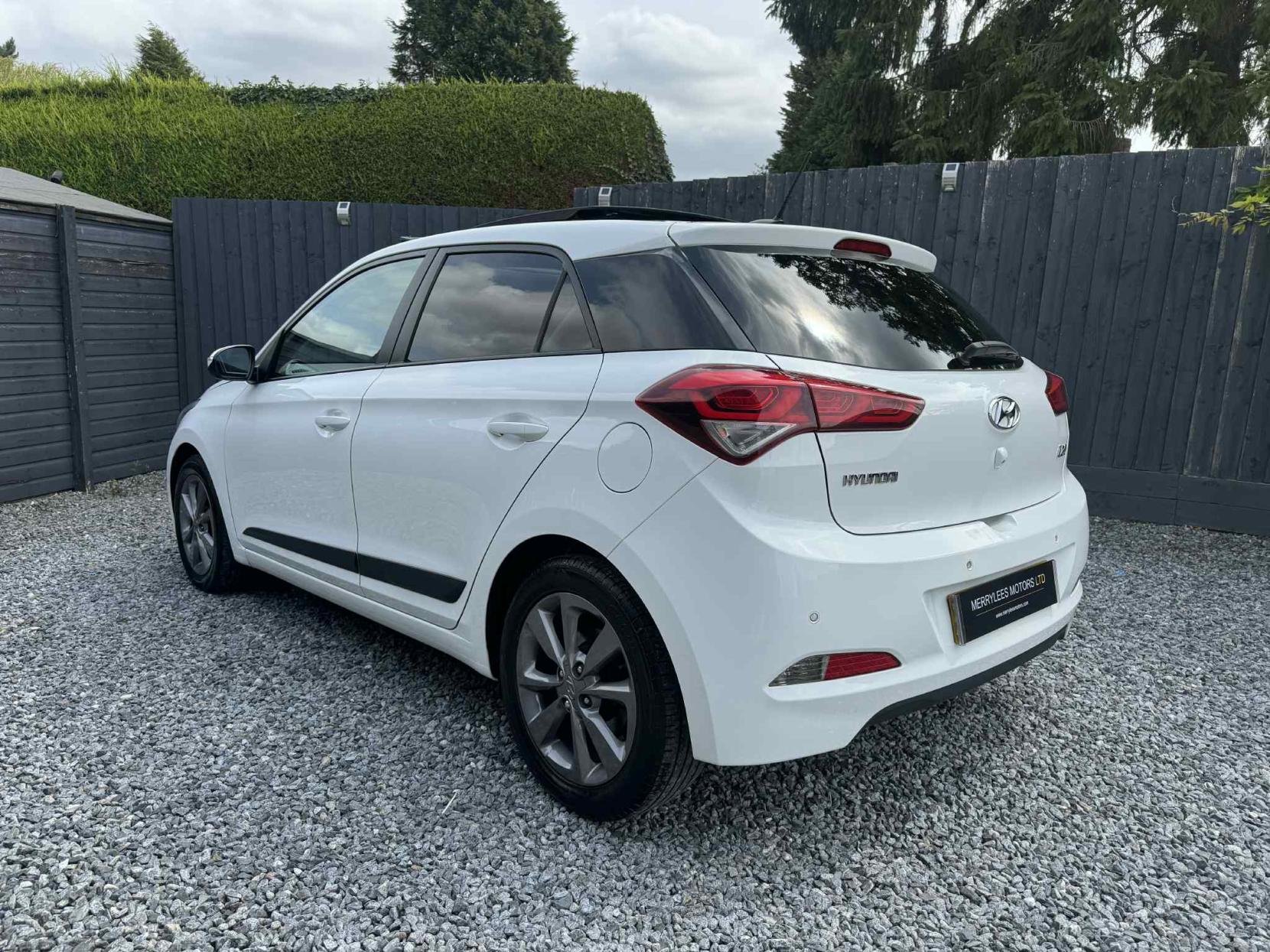 Hyundai i20 1.0 T-GDi Premium SE Nav Hatchback 5dr Petrol Manual Euro 6 (120 ps)