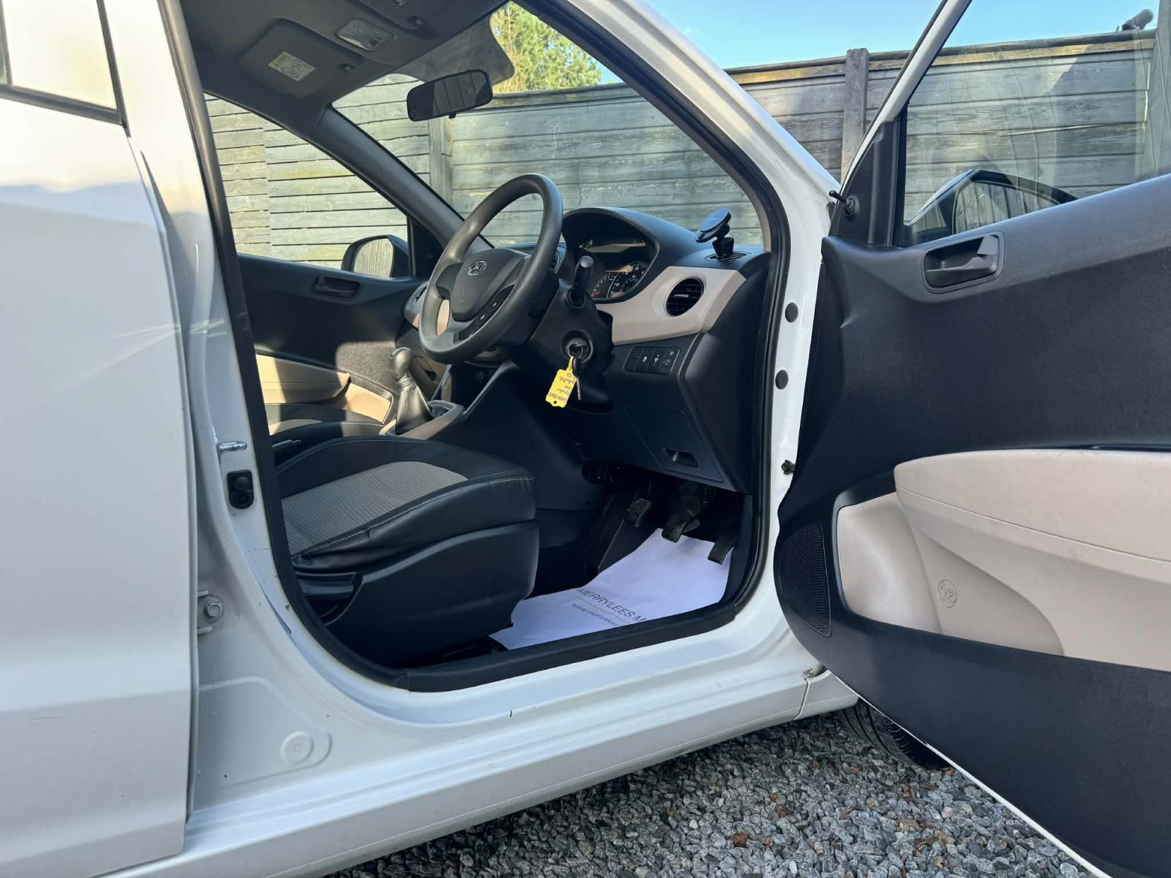 Hyundai i10 1.0 S Air Hatchback 5dr Petrol Manual Euro 5 (66 ps)