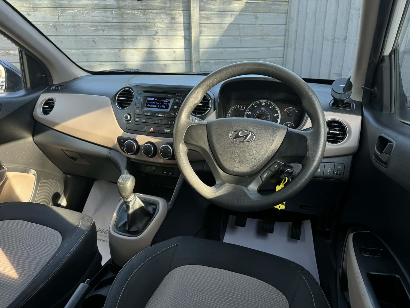 Hyundai i10 1.0 S Air Hatchback 5dr Petrol Manual Euro 5 (66 ps)