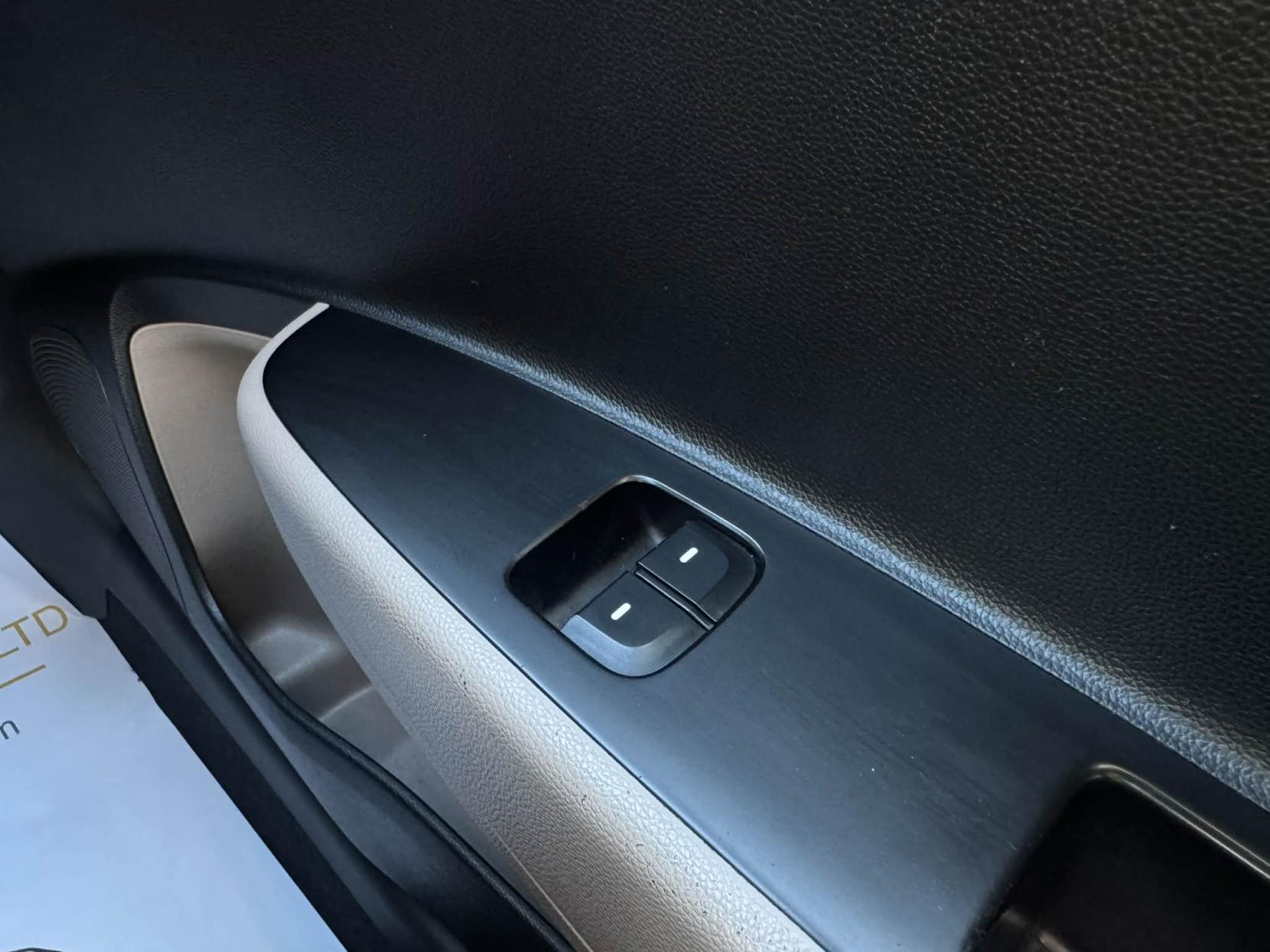 Hyundai i10 1.0 S Air Hatchback 5dr Petrol Manual Euro 5 (66 ps)