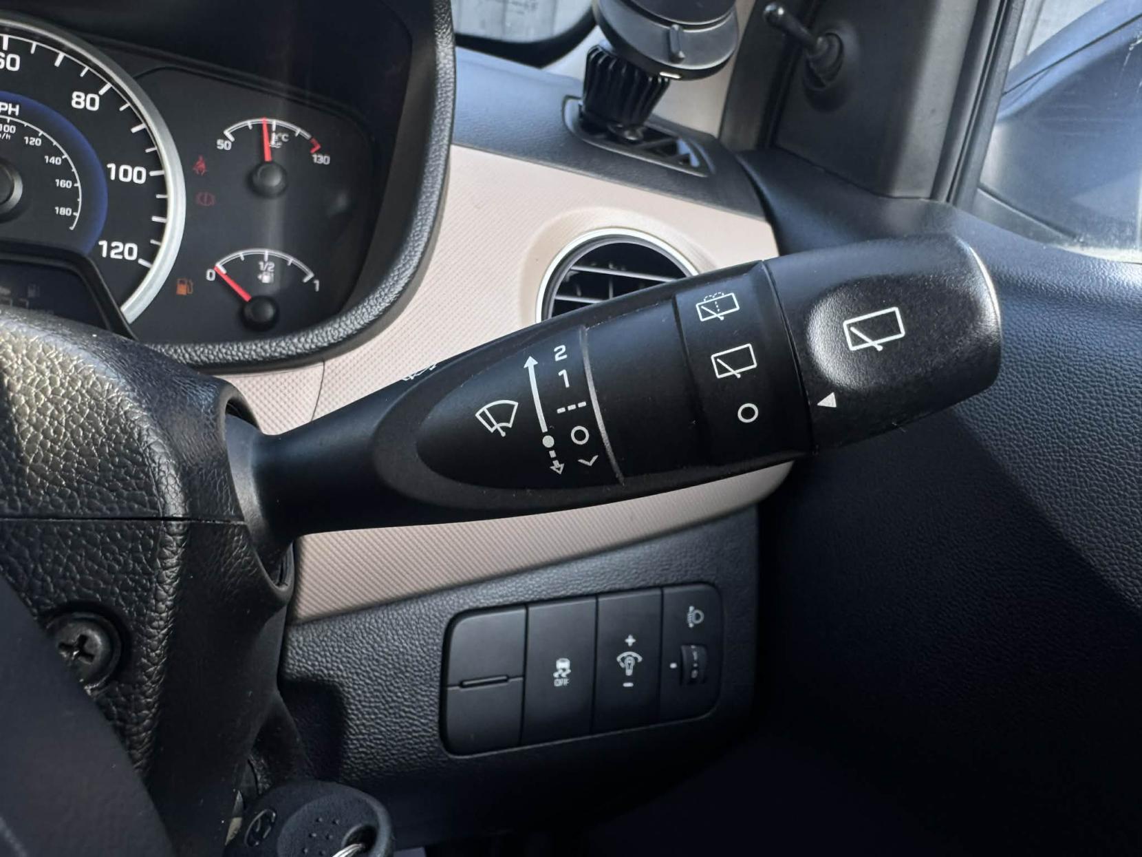 Hyundai i10 1.0 S Air Hatchback 5dr Petrol Manual Euro 5 (66 ps)