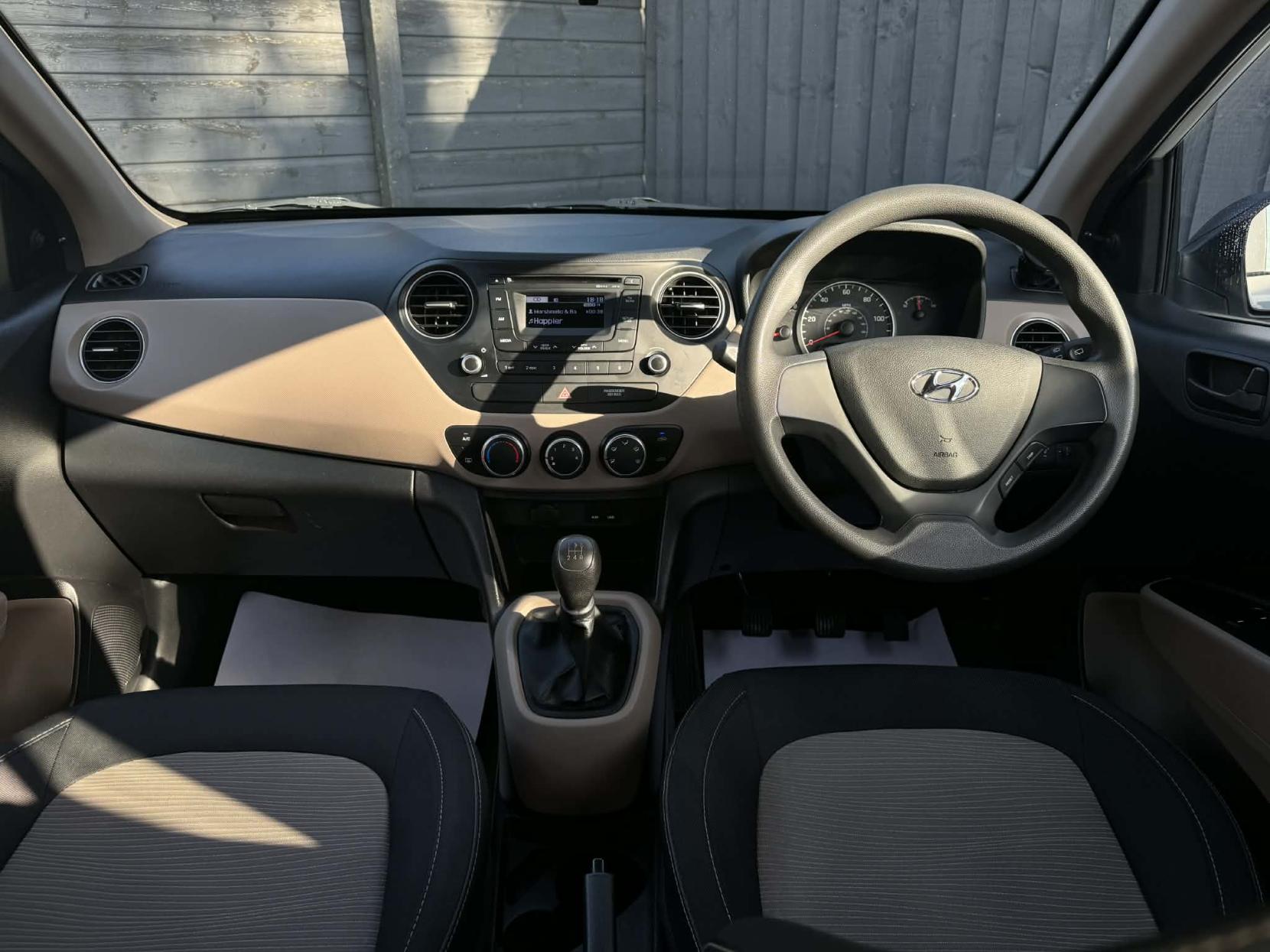 Hyundai i10 1.0 S Air Hatchback 5dr Petrol Manual Euro 5 (66 ps)