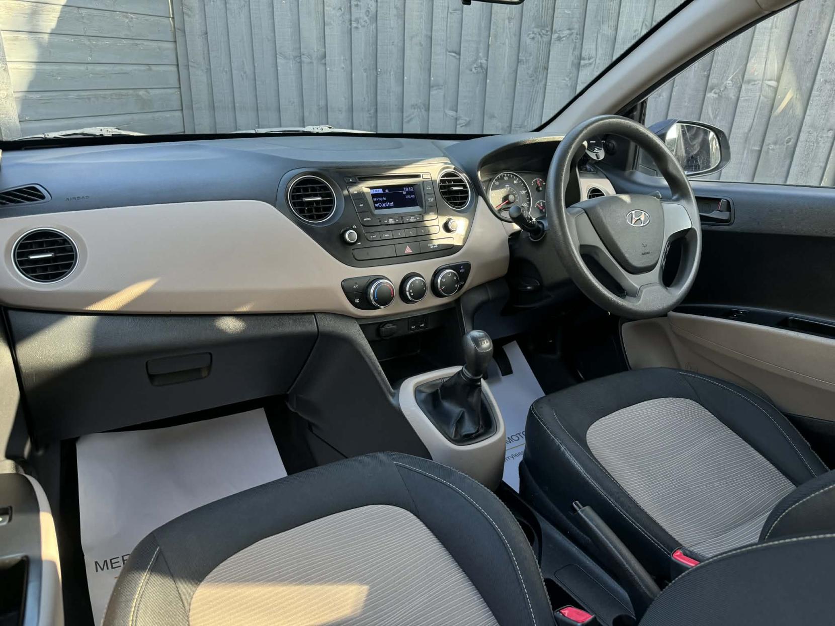 Hyundai i10 1.0 S Air Hatchback 5dr Petrol Manual Euro 5 (66 ps)