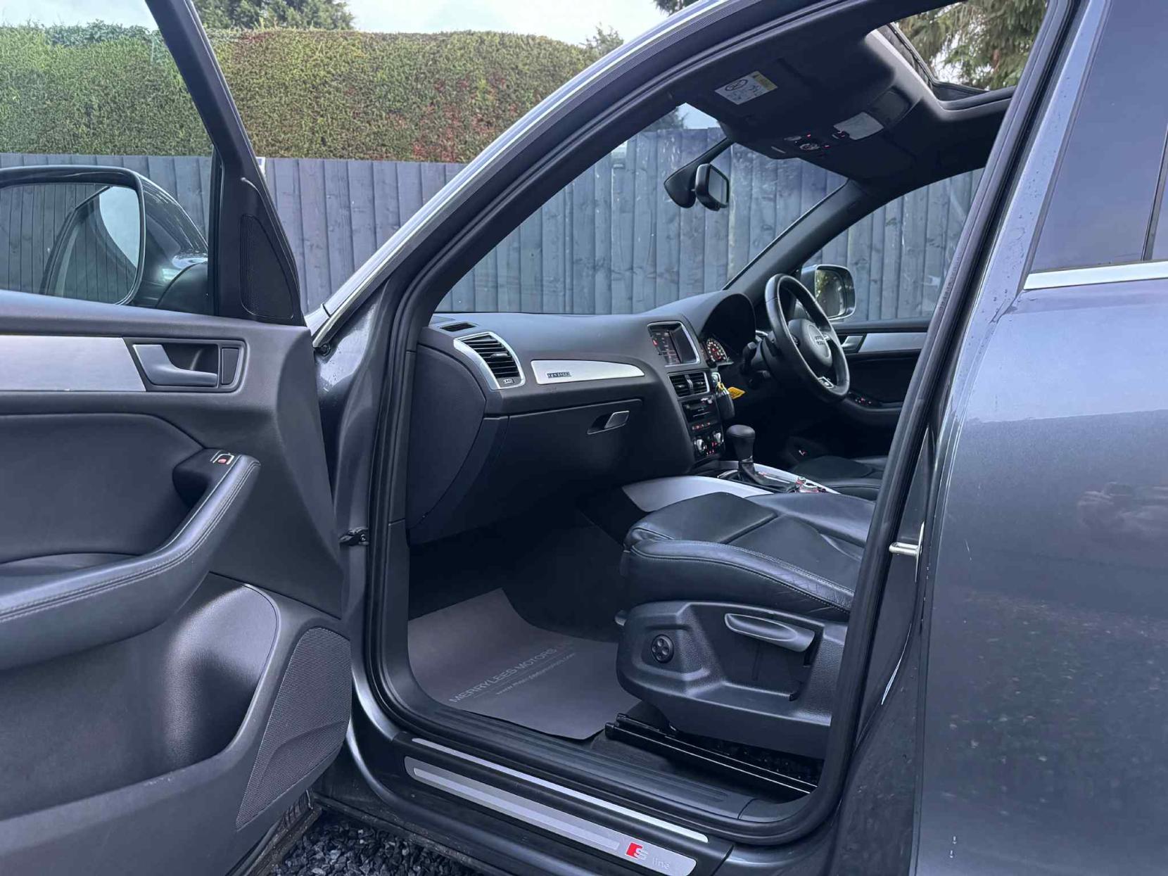 Audi Q5 2.0 TDI S line Plus SUV 5dr Diesel S Tronic quattro Euro 5 (s/s) (177 ps)