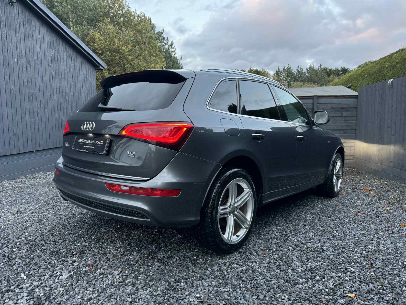 Audi Q5 2.0 TDI S line Plus SUV 5dr Diesel S Tronic quattro Euro 5 (s/s) (177 ps)