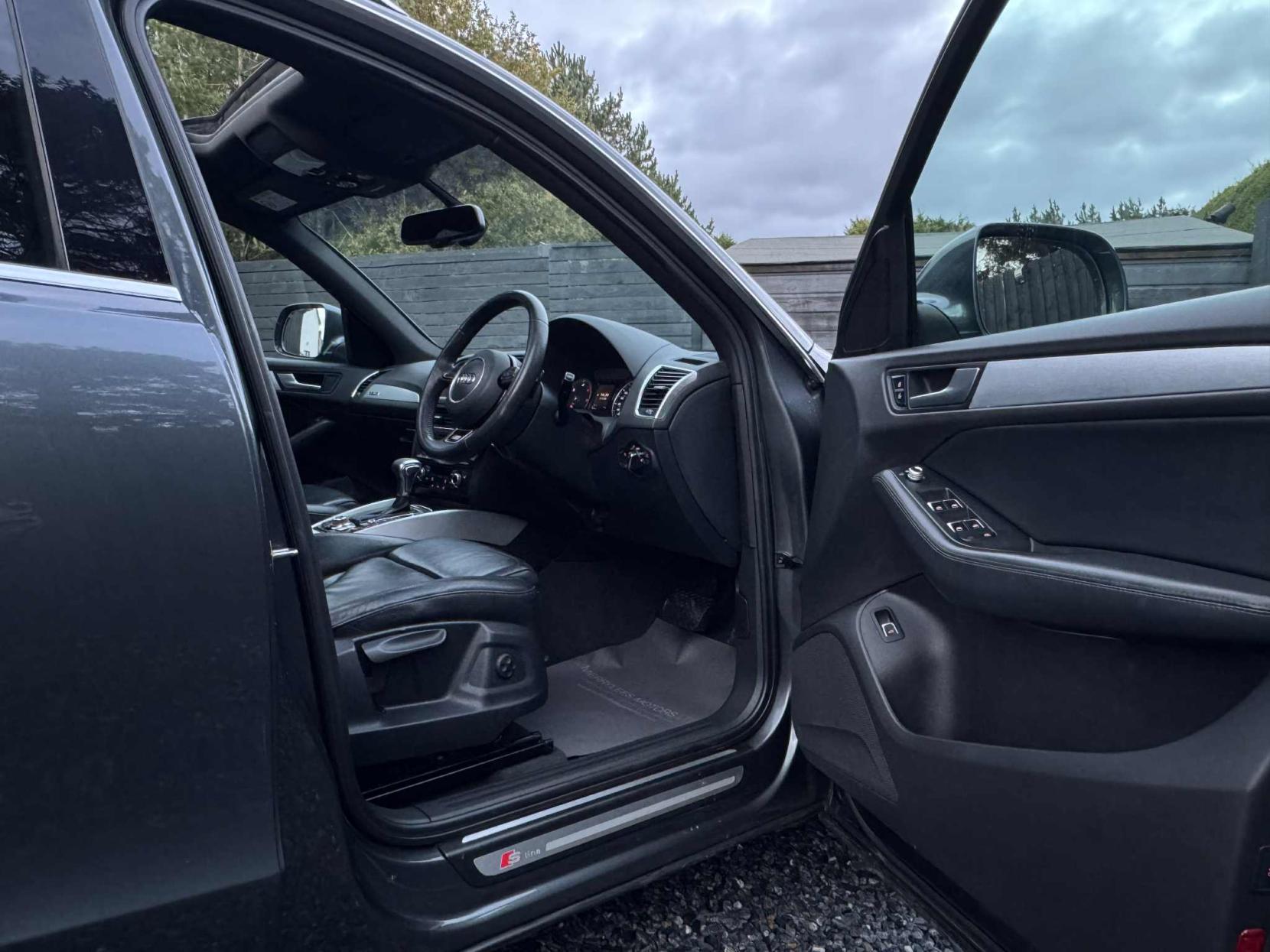 Audi Q5 2.0 TDI S line Plus SUV 5dr Diesel S Tronic quattro Euro 5 (s/s) (177 ps)