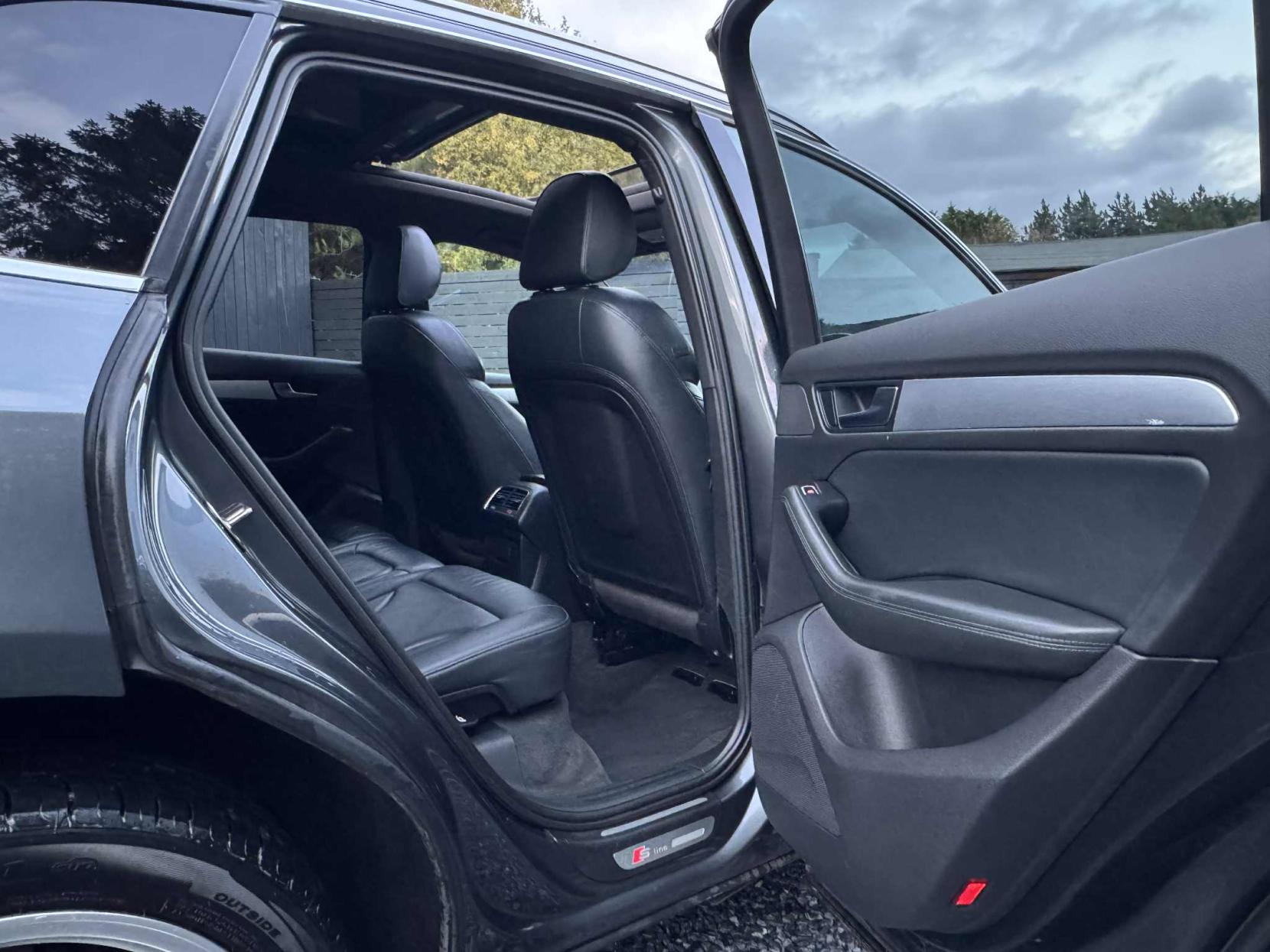 Audi Q5 2.0 TDI S line Plus SUV 5dr Diesel S Tronic quattro Euro 5 (s/s) (177 ps)