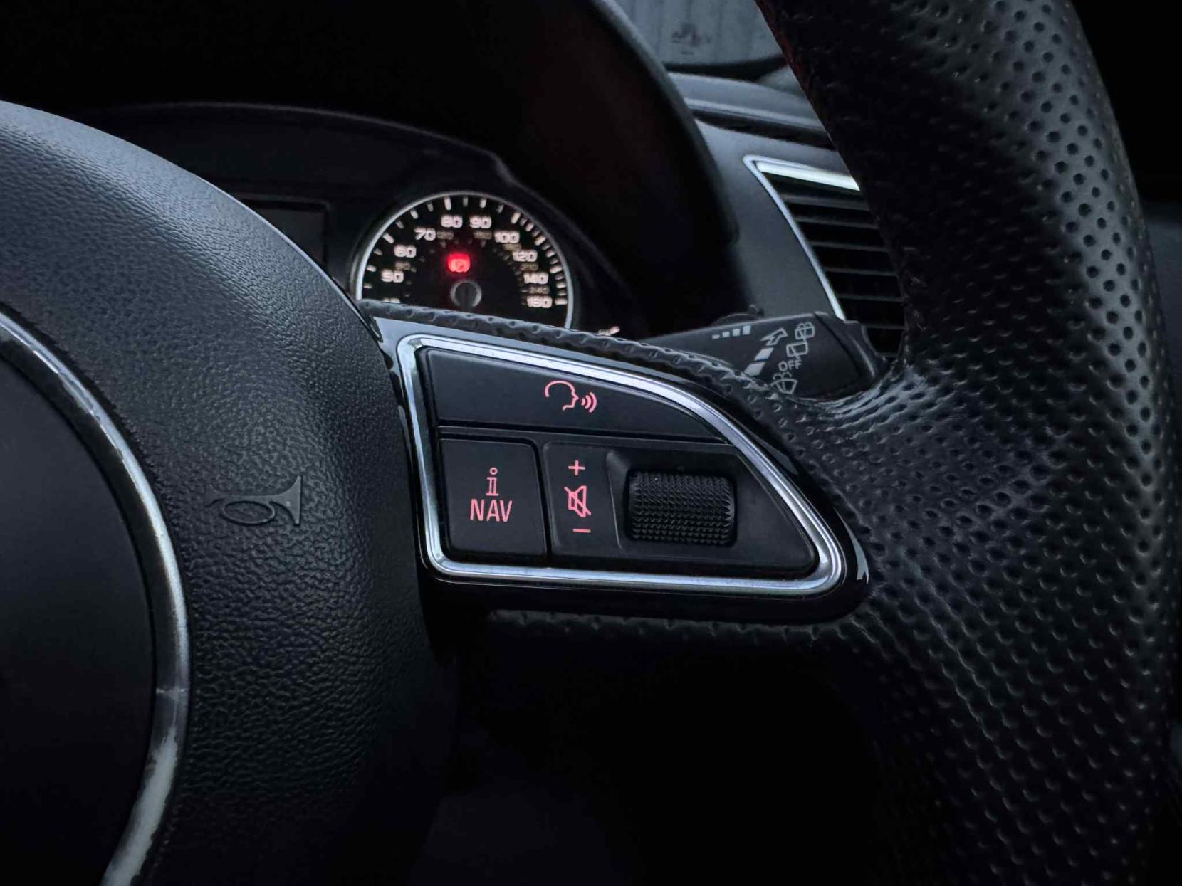 Audi Q5 2.0 TDI S line Plus SUV 5dr Diesel S Tronic quattro Euro 5 (s/s) (177 ps)