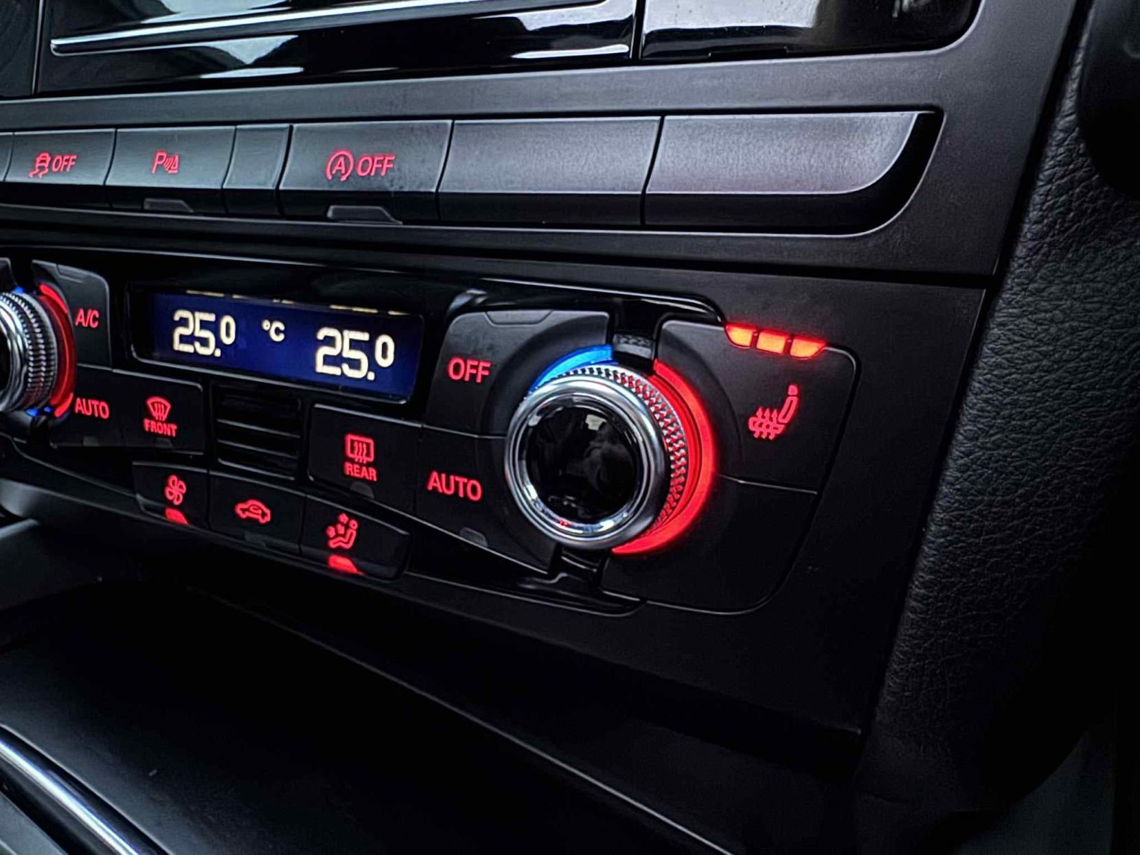 Audi Q5 2.0 TDI S line Plus SUV 5dr Diesel S Tronic quattro Euro 5 (s/s) (177 ps)