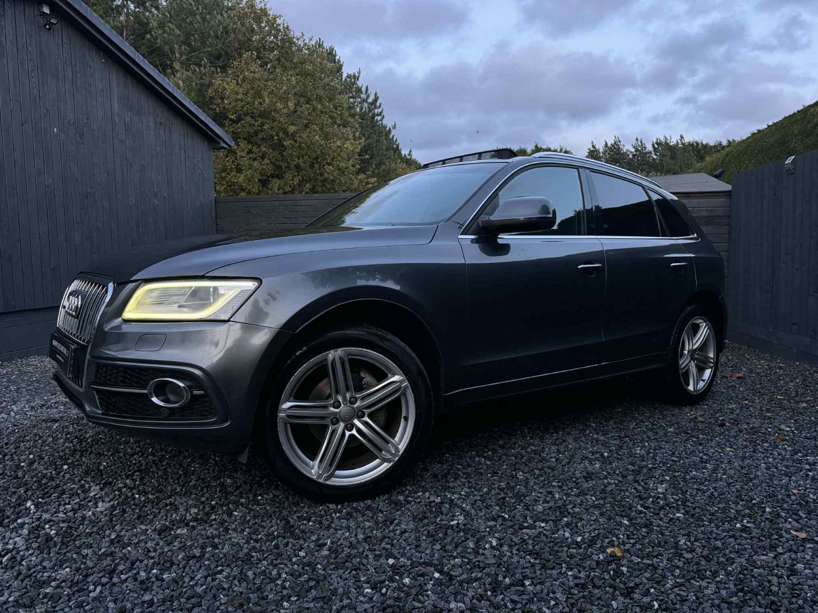 Audi Q5 2.0 TDI S line Plus SUV 5dr Diesel S Tronic quattro Euro 5 (s/s) (177 ps)