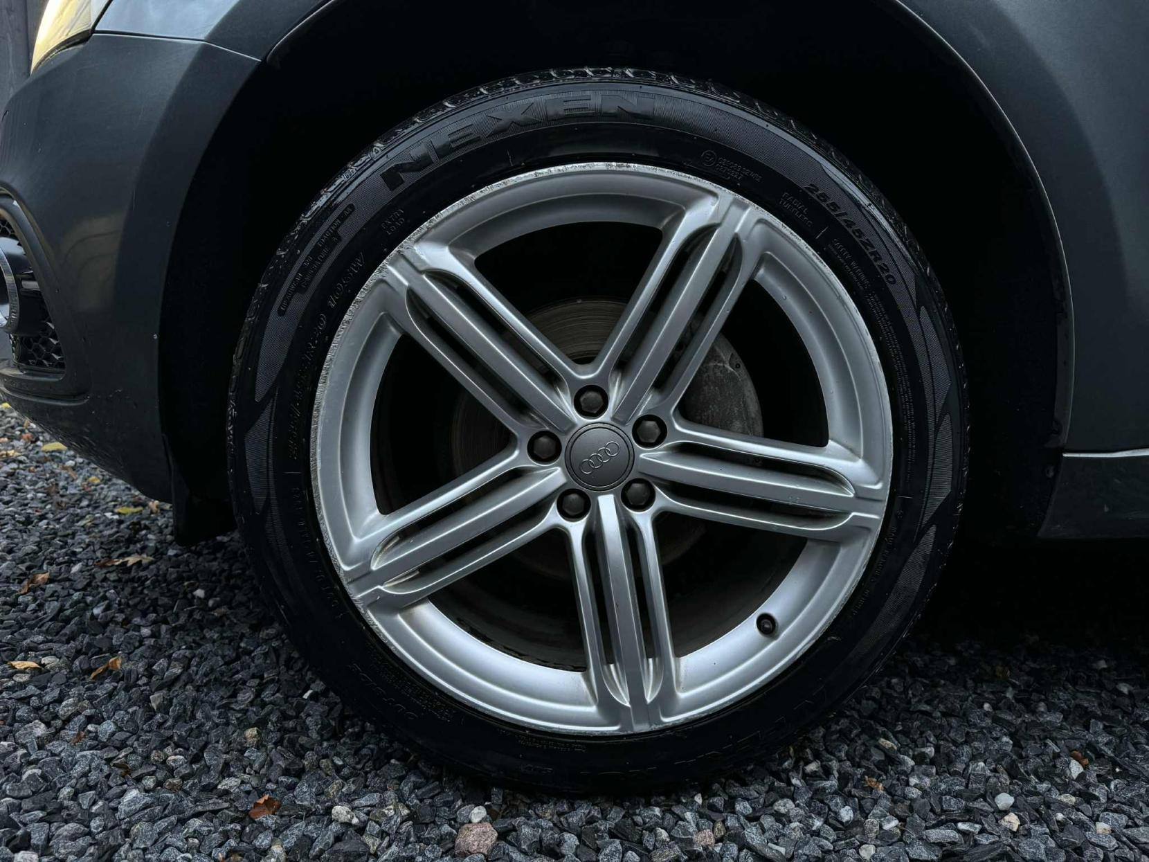 Audi Q5 2.0 TDI S line Plus SUV 5dr Diesel S Tronic quattro Euro 5 (s/s) (177 ps)