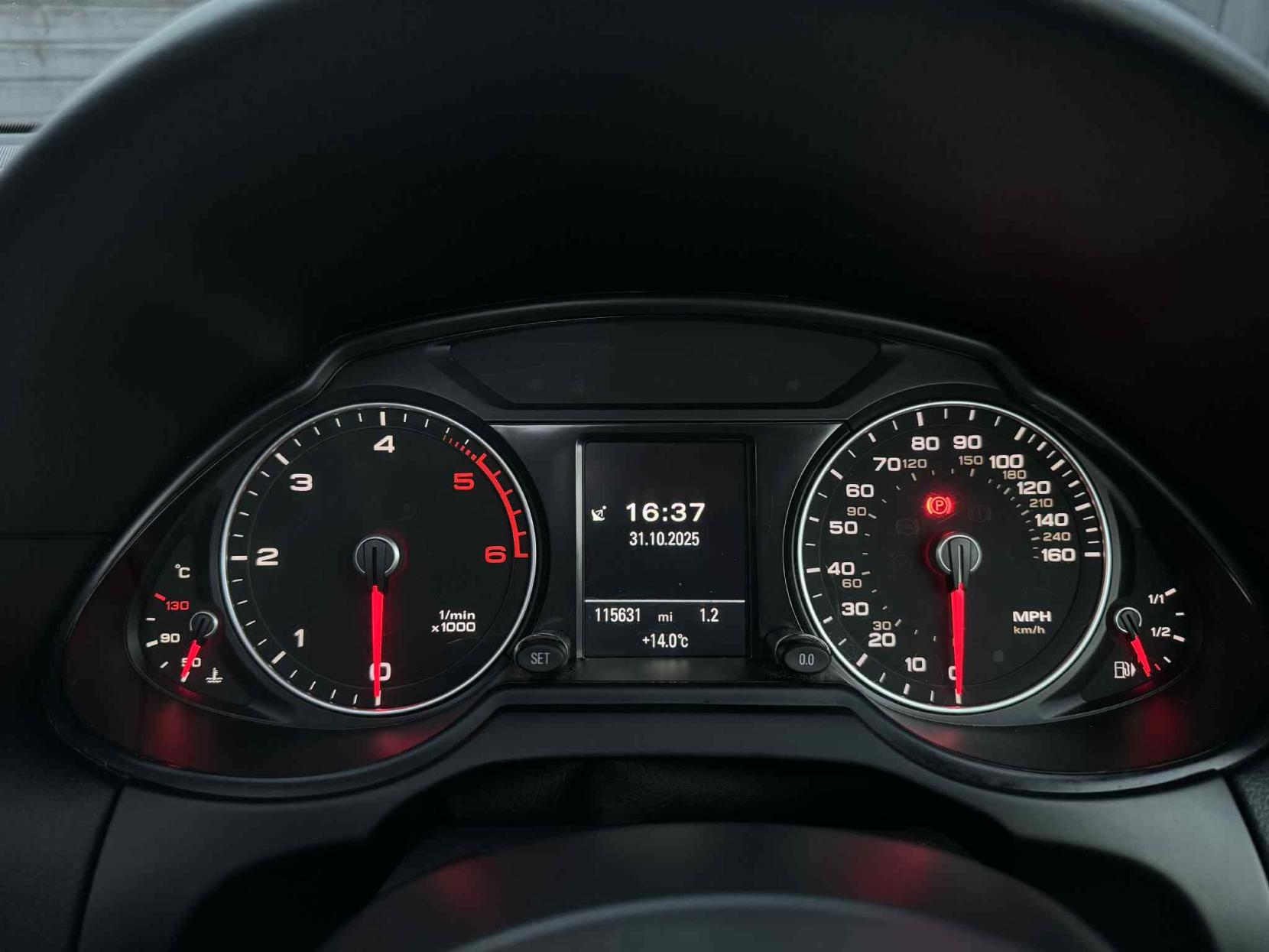 Audi Q5 2.0 TDI S line Plus SUV 5dr Diesel S Tronic quattro Euro 5 (s/s) (177 ps)