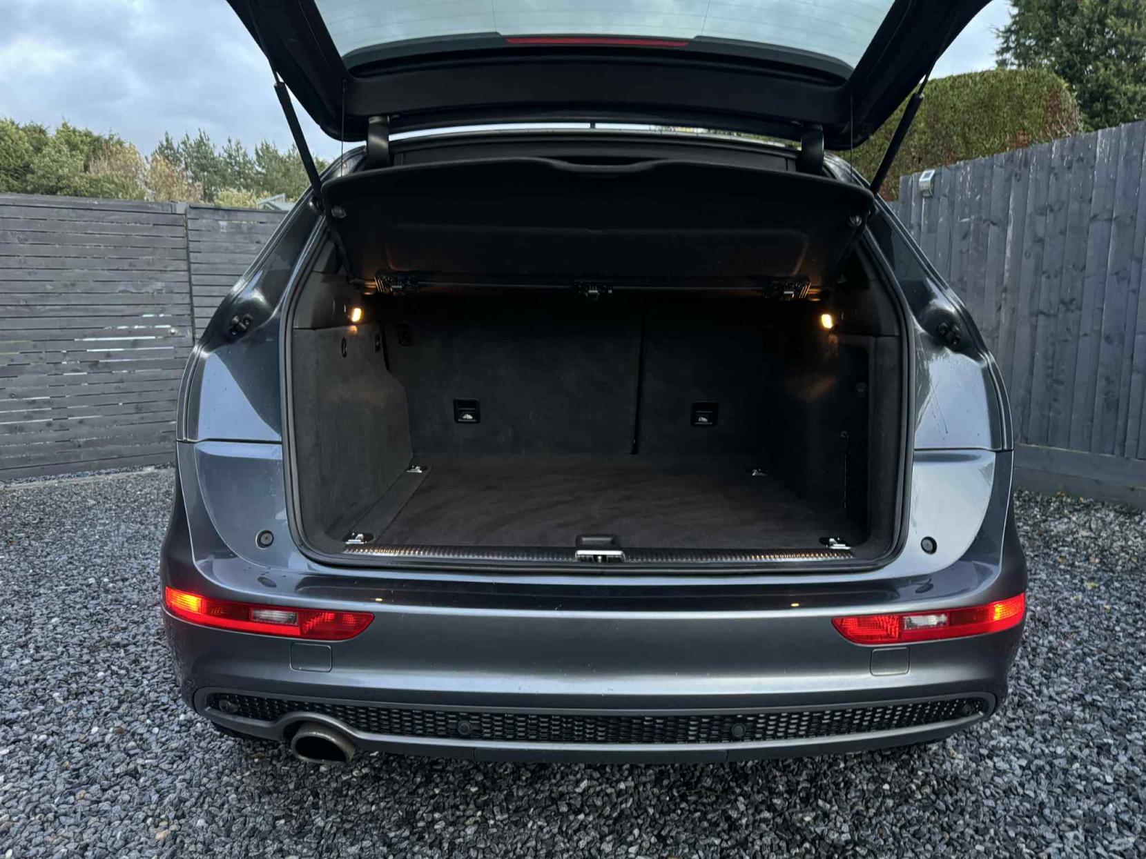 Audi Q5 2.0 TDI S line Plus SUV 5dr Diesel S Tronic quattro Euro 5 (s/s) (177 ps)