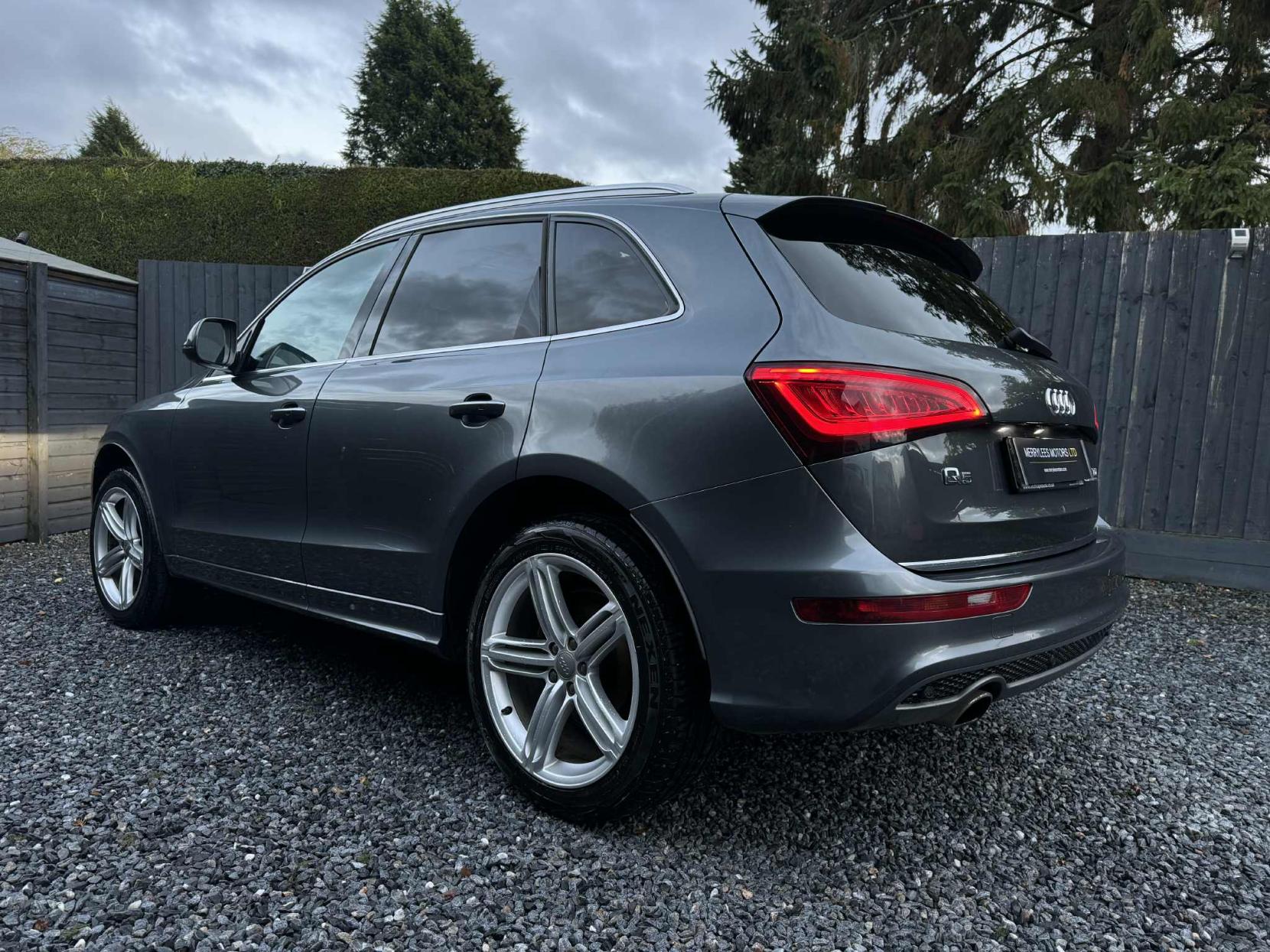 Audi Q5 2.0 TDI S line Plus SUV 5dr Diesel S Tronic quattro Euro 5 (s/s) (177 ps)