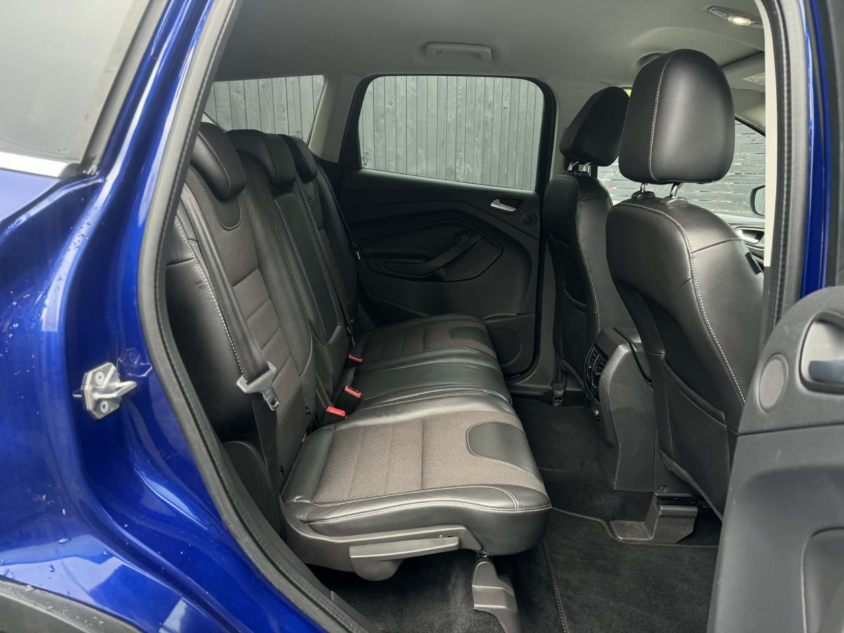 Ford Kuga 2.0 TDCi Titanium SUV 5dr Diesel Manual 2WD Euro 6 (s/s) (150 ps)