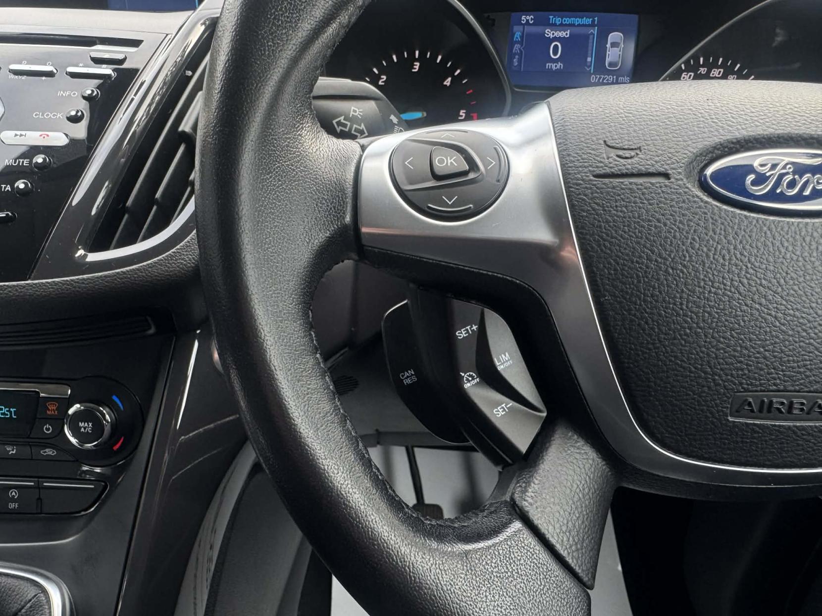 Ford Kuga 2.0 TDCi Titanium SUV 5dr Diesel Manual 2WD Euro 6 (s/s) (150 ps)